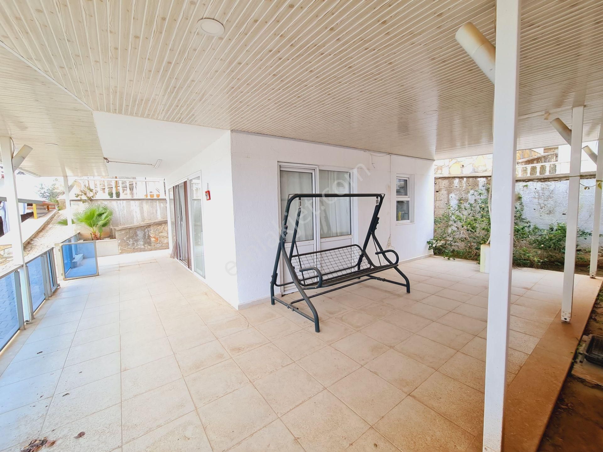 Akbükde Eşsiz Manzaraya Sahip 3+1 Ful Eşyalı Villa - Görsel 26