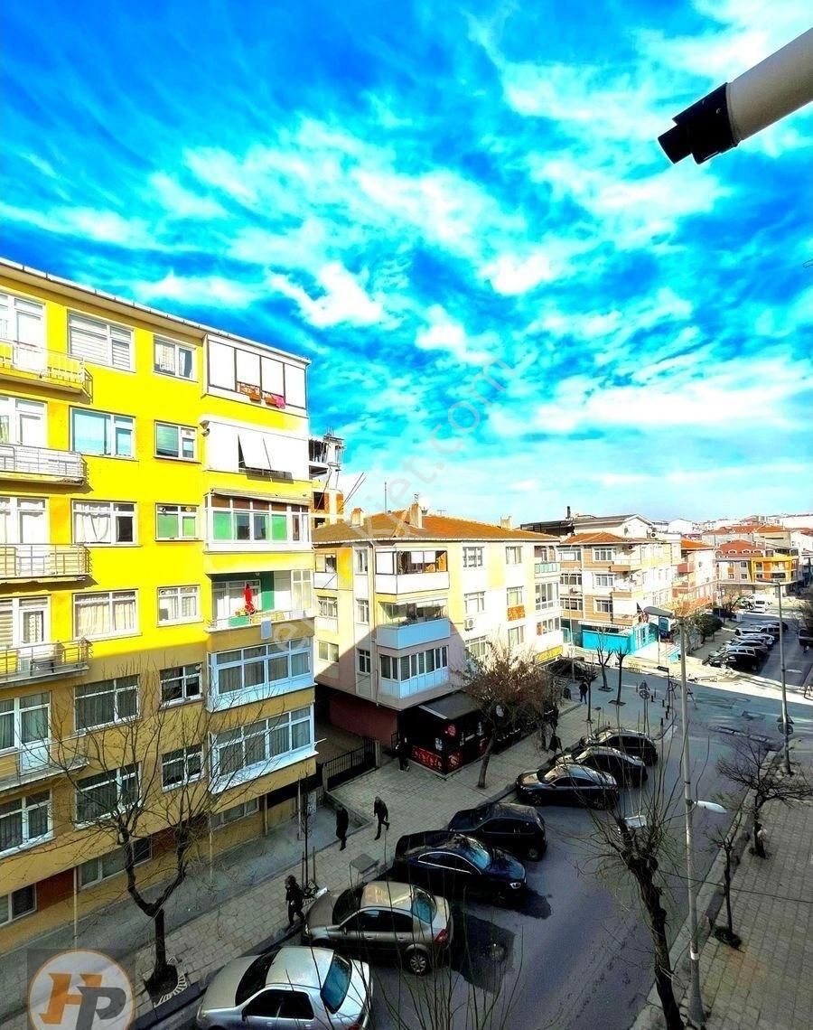 Küçükçekmece Cennet Kiralık Daire Küçükçekmece Cennet Mahallesi Temiz Kullanışlı Asansörlü Kiralık Daire