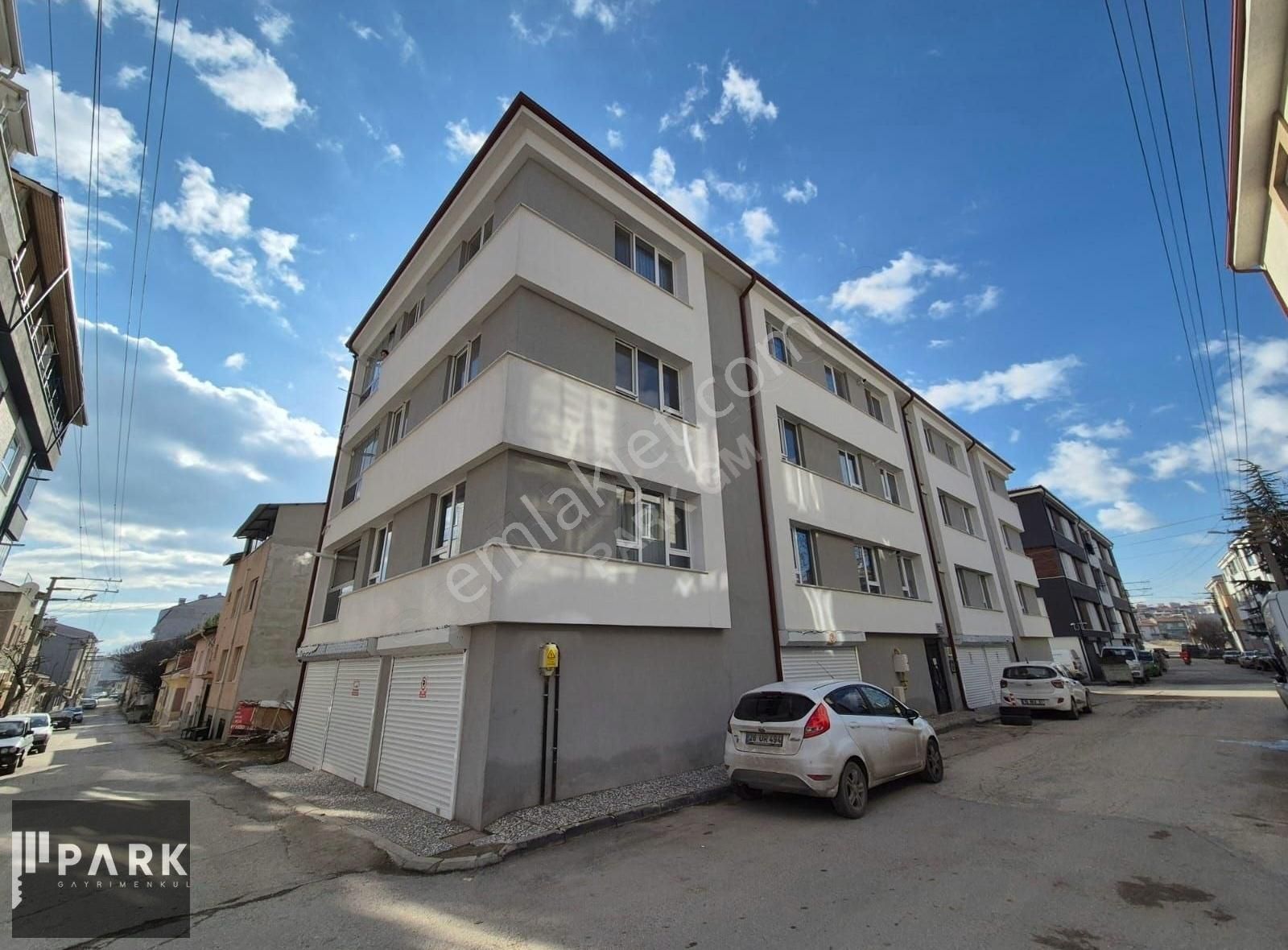 Tepebaşı Şirintepe Satılık Daire Park Gayrimenkul'den Şirintepede Satılık 120 M2 Özel Garajlı 3+1