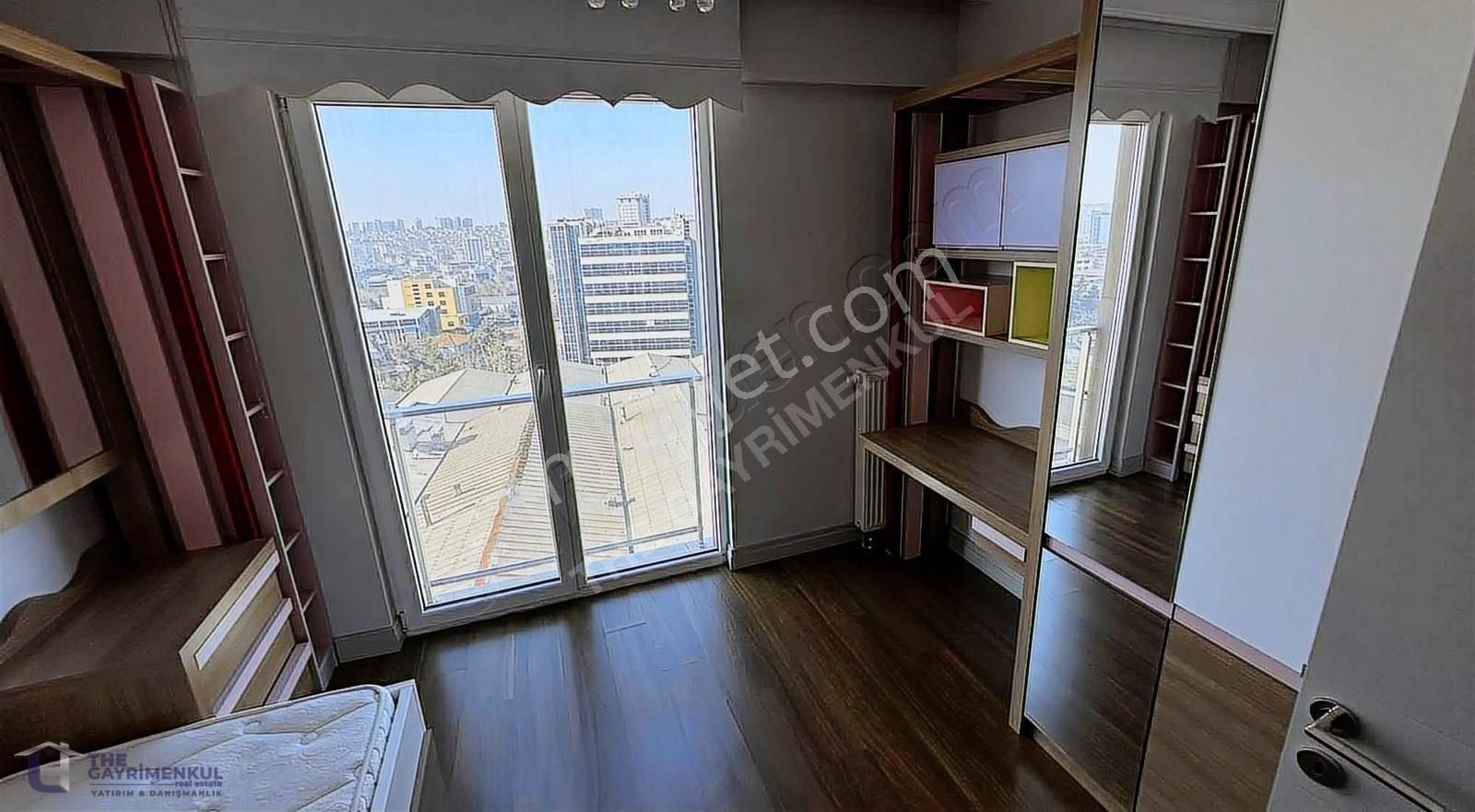 İstanbul Bağcılar Havalimanına Yakın Kiralık Daire Güneşli Suryapı Corridor'da Kiralık 4+1 208m2 Yarı Eşyalı Daire