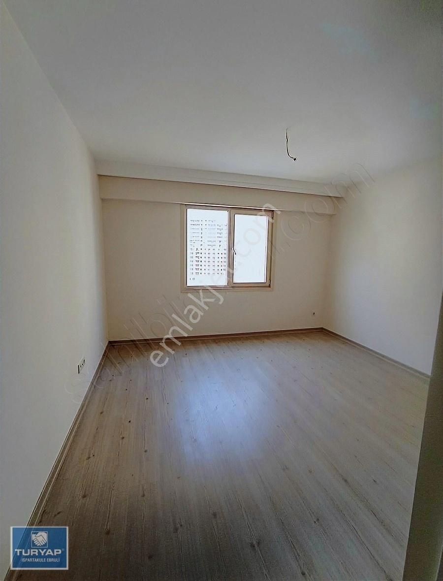 Avcılar Tahtakale Satılık Daire Turyaptan Banuevleri 2 Sitesinde 4+1 184 M2 Satılık Daire