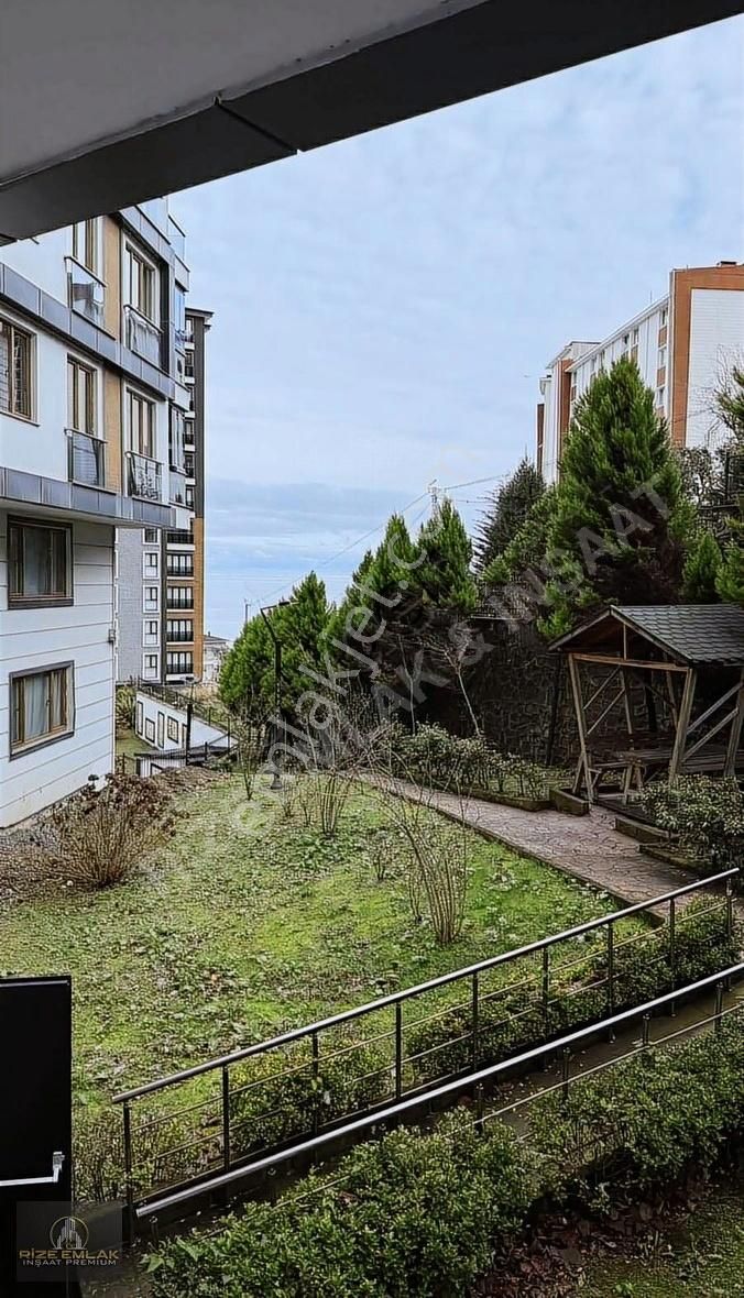 Rize Merkez Fener Kiralık Daire Fener Mah. Viyakent'te Havuzlu Sitede 2+1 Kiralık Daire