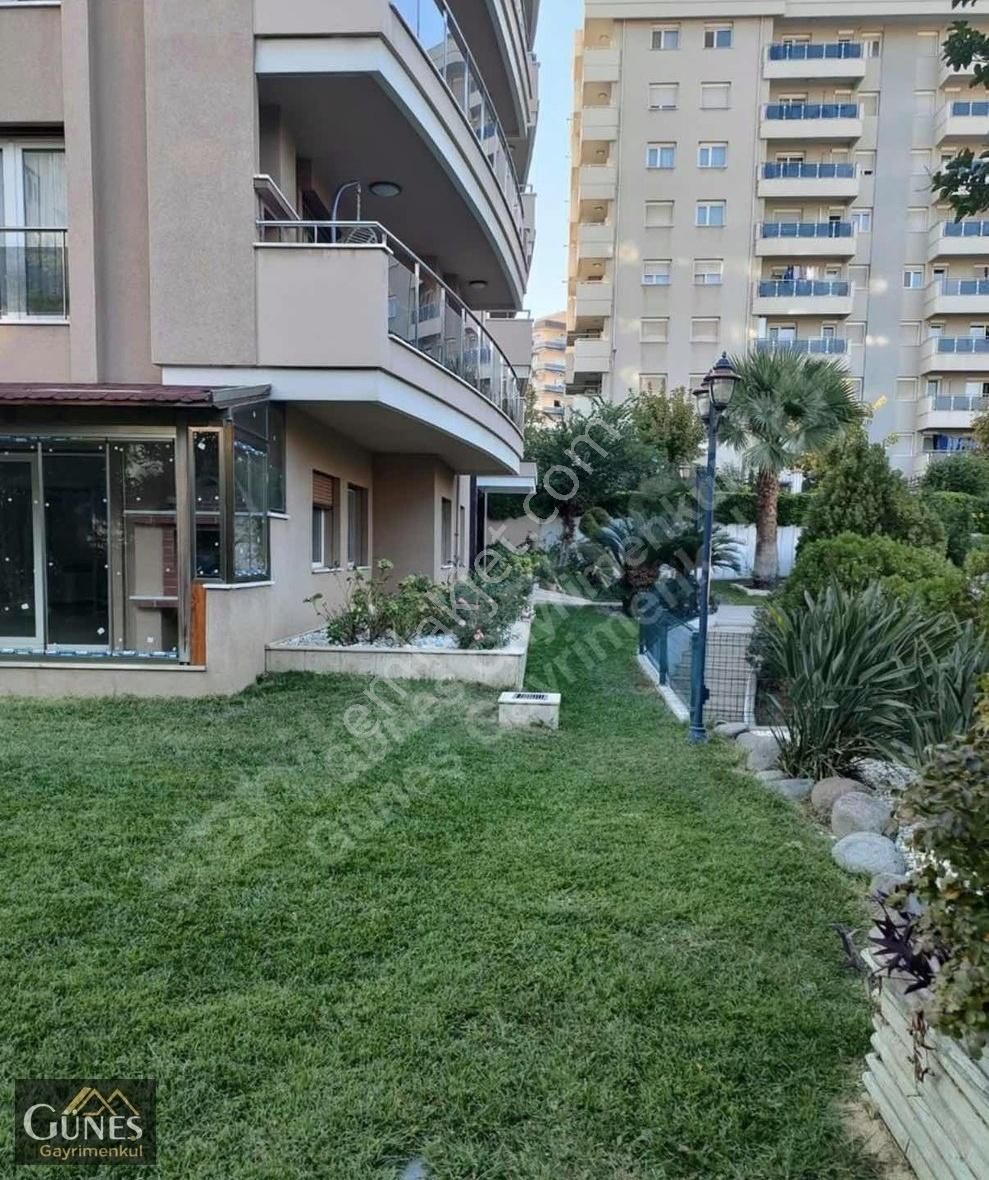 Buca Efeler Satılık Daire Güneş Emlak'tan Flora Sitesi'nde 3+1 155m D.gazlı Kiracılı Daire