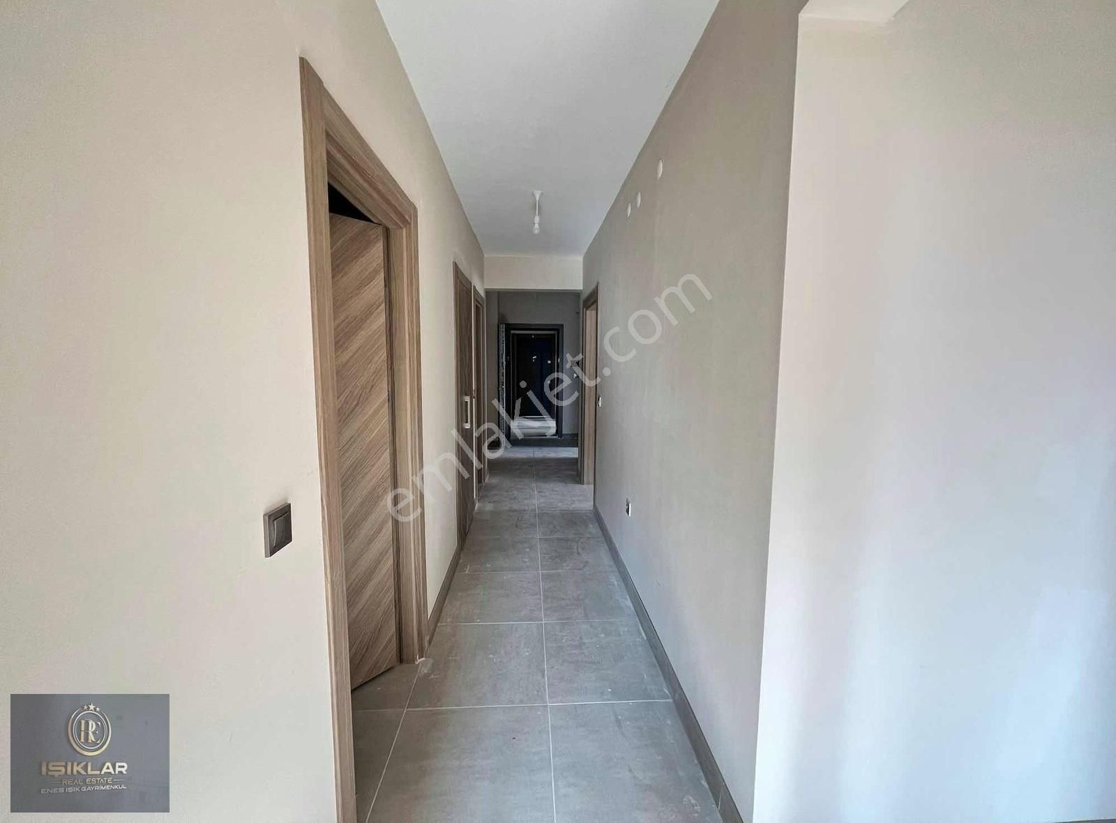 Yeşilyurt İkizce Kiralık Daire Enes Işık 'tan İkızce Toki 2. Bölge Kiralık Daire