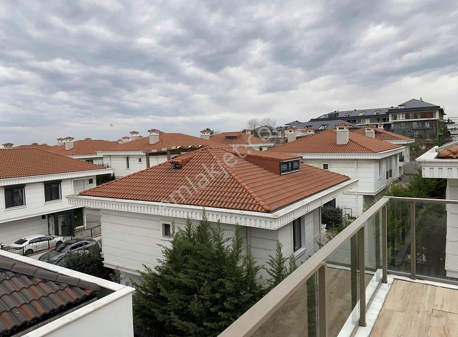 İstanbul Beylikdüzü Havalimanına Yakın Kiralık Villa West Marina Da Süper Lüx Sıfır Müstakil Havuzlu 6+2