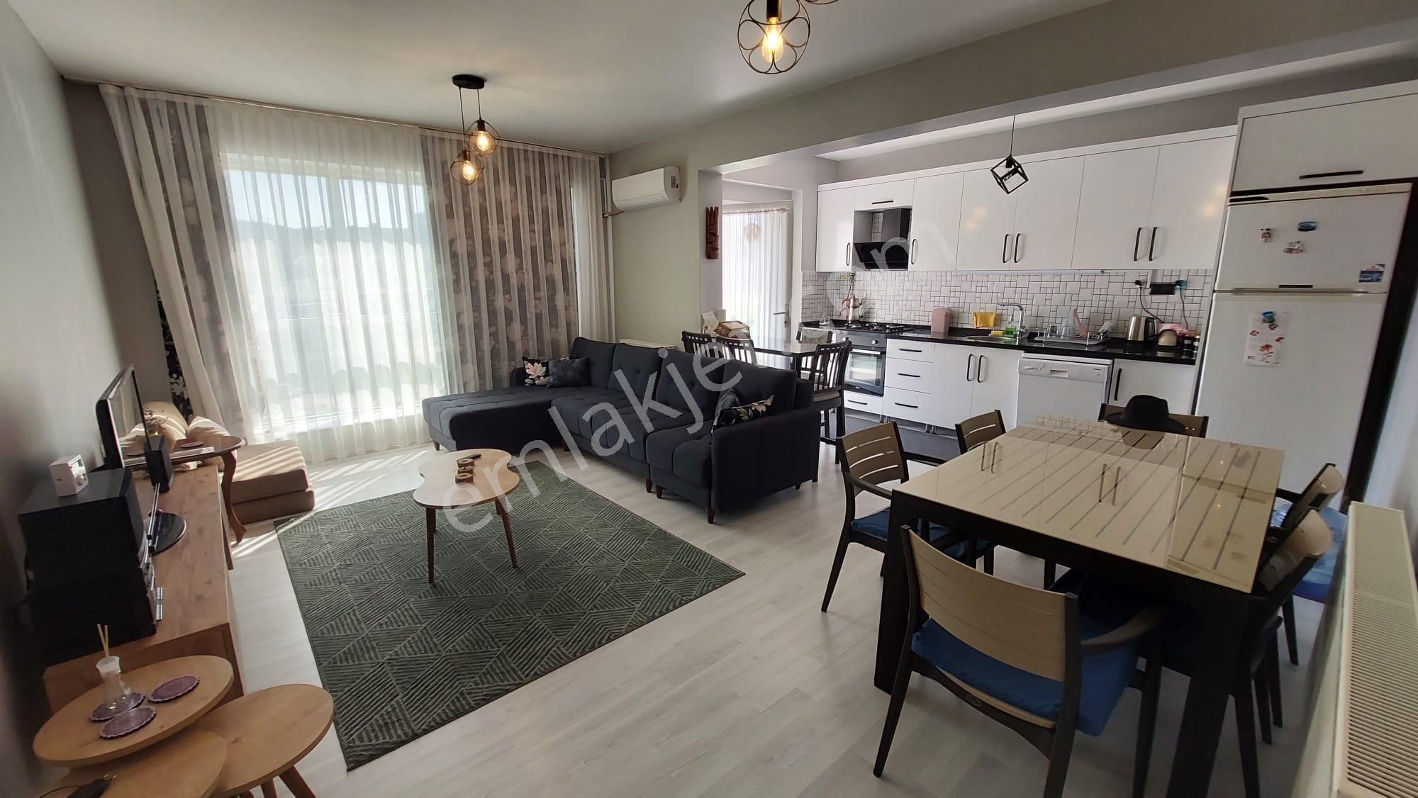 Kuşadası Ege Kiralık Daire Kuşadası Ege M. Havuzlu St Doğalgazlı 3+1 Eşyalı Kiralık Daire