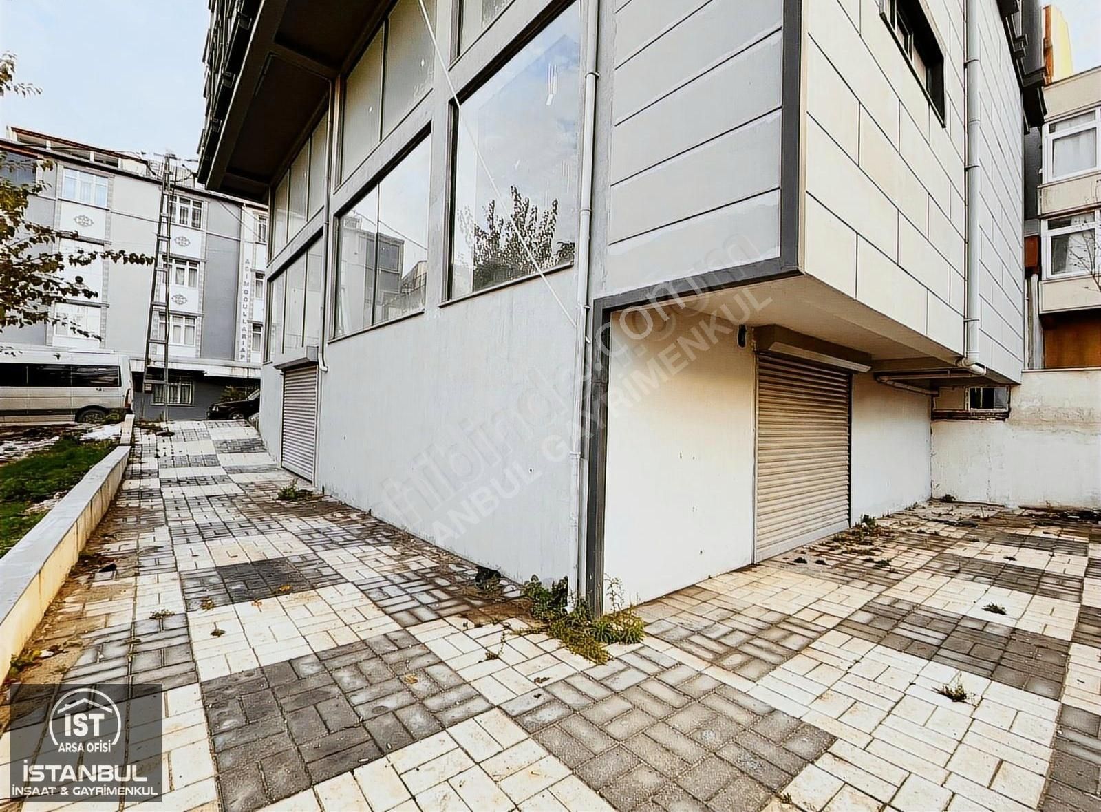 Arnavutköy Haraççı Kiralık Dükkan & Mağaza Hacımaşlı'da Belediye Ve Kaymakamlığa Yakın 430m2 Kiralık Dükkan