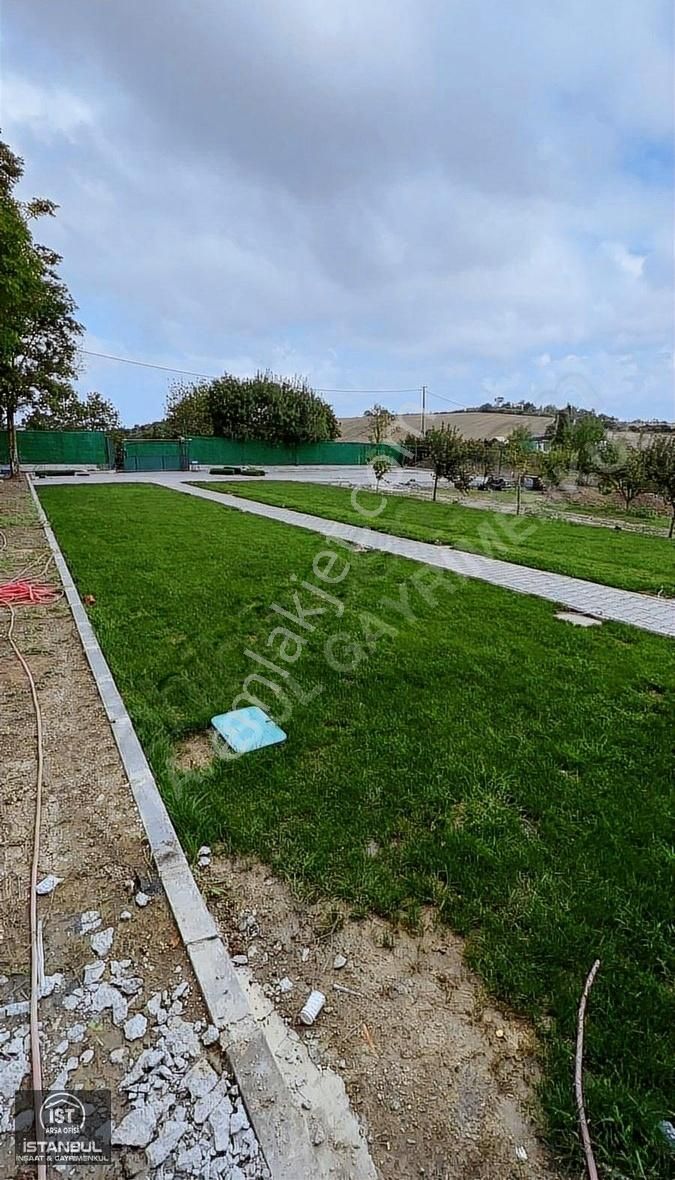 Arnavutköy Balaban Satılık Tarla Balabanda Cad.cephe Tek Tapu Perde Betonla Çevrili 3690 M2 Arsa