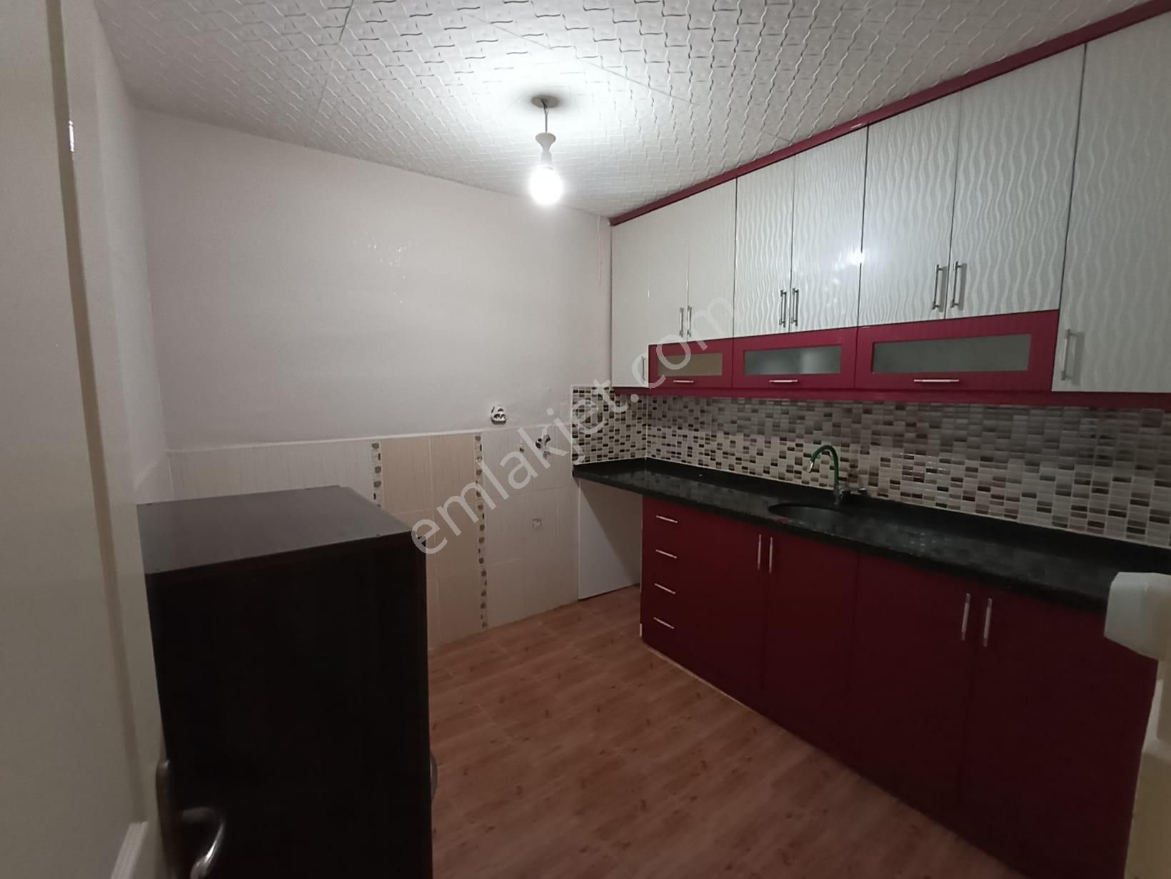 Yüreğir Sarıçam Kiralık Daire Adana Sarıçam Mahallesinde Optimuma Yüreğir Otogara Metroya Yakın Kiralık 2+1