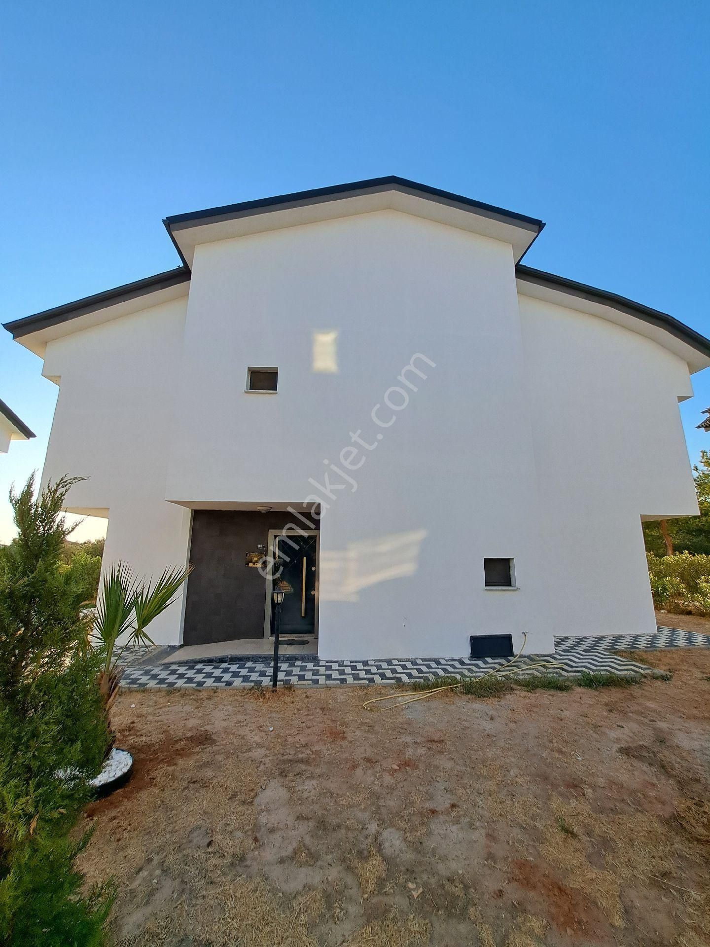 Sıra Dışı Bir Yaşam: Didim Akbükte 4+2 Modern Villa - Görsel 3