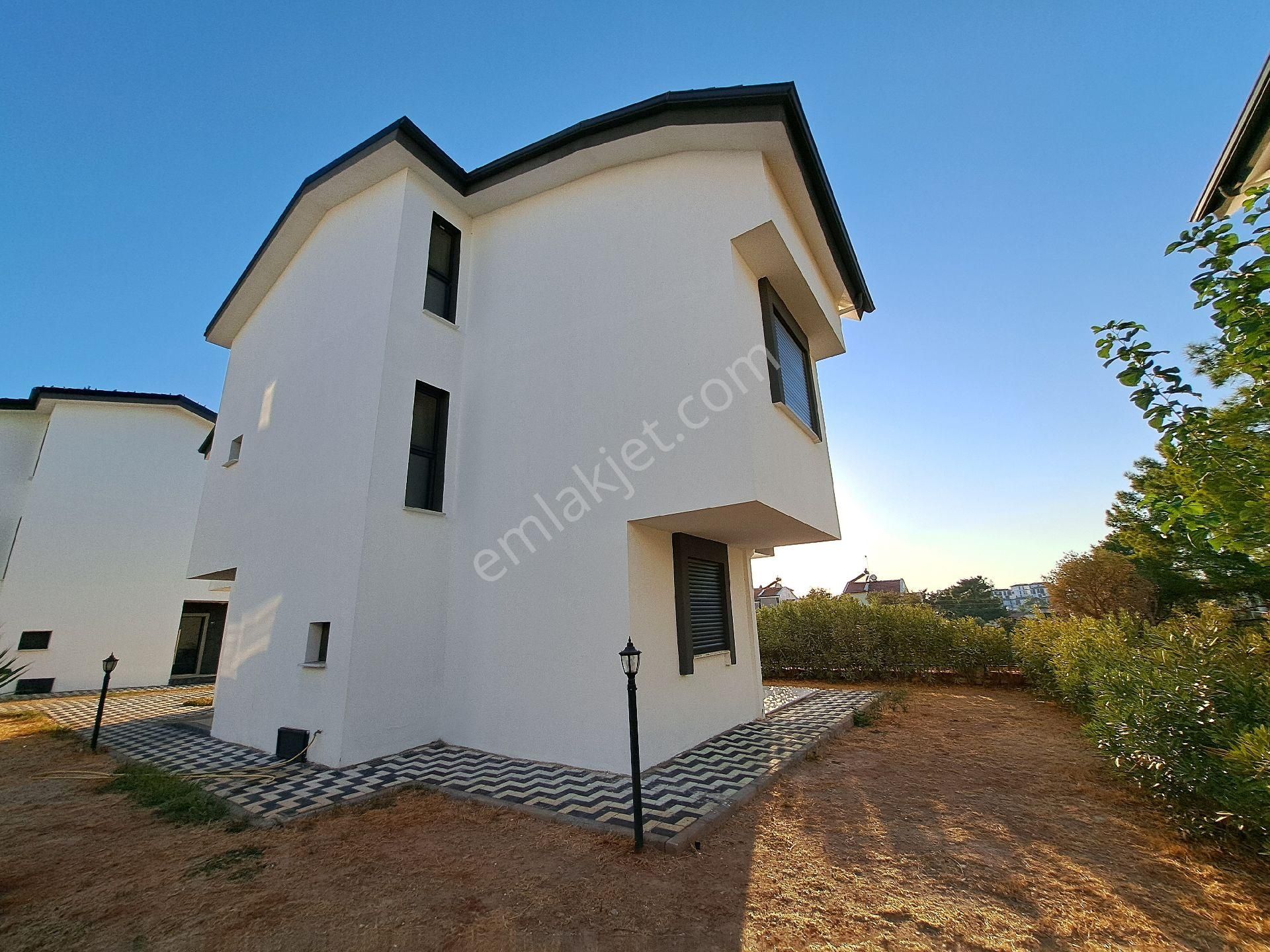 Sıra Dışı Bir Yaşam: Didim Akbükte 4+2 Modern Villa - Görsel 5