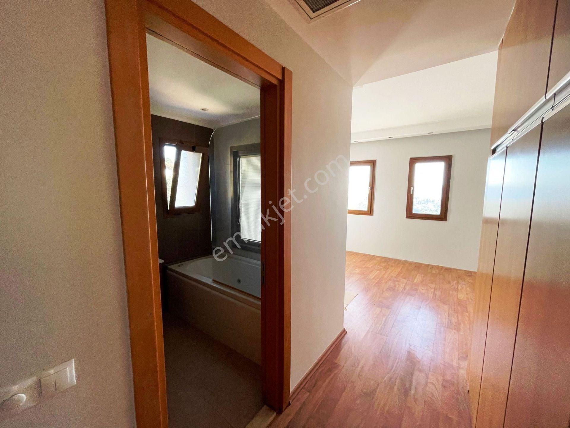 Bodrum’da Full Kale & Deniz Manzaralı Satılık Üst Kat Daire! - Görsel 8