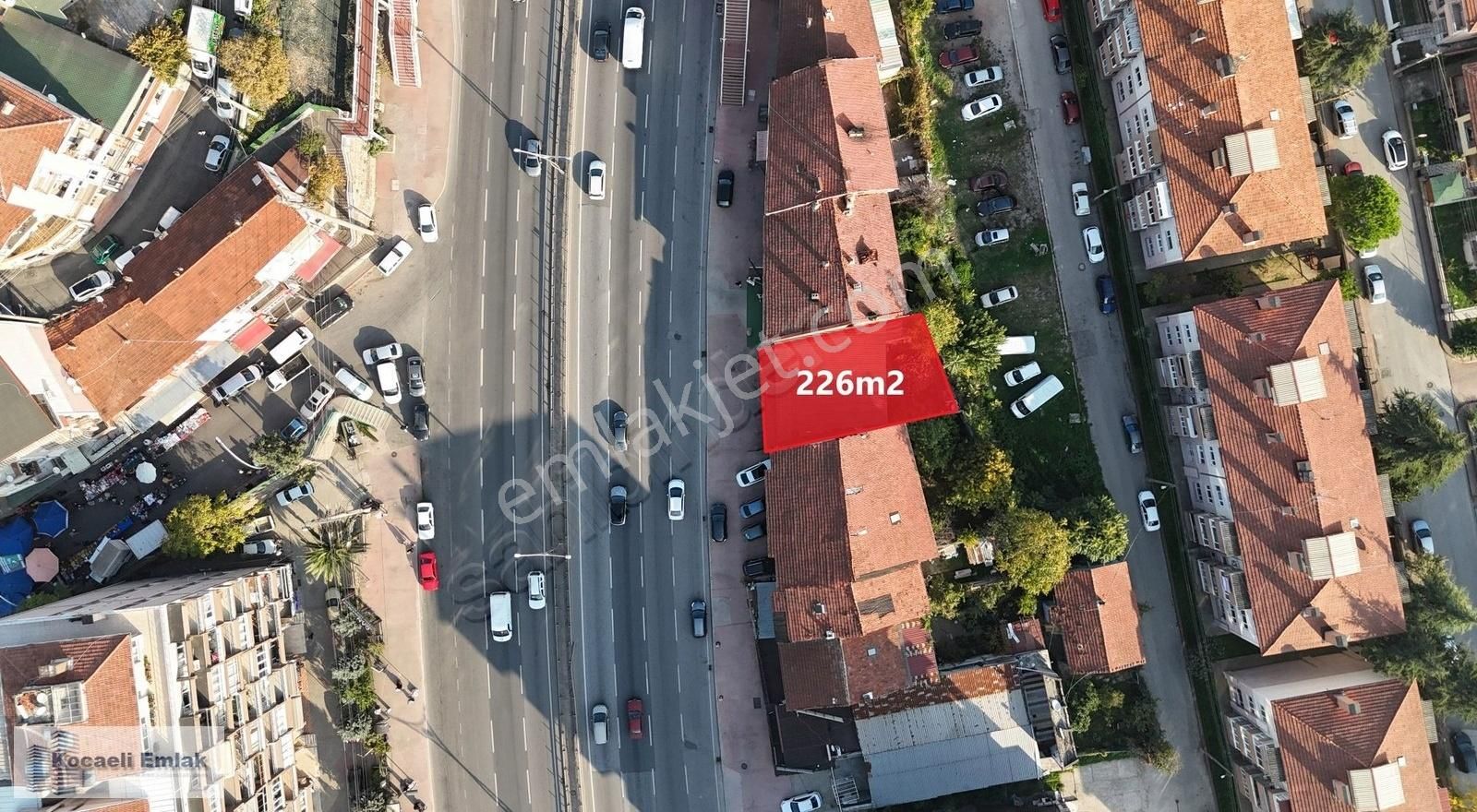 İzmit Yenidoğan Satılık Ticari İmarlı İzmit Yenidoğan D-100 Üzeri Ticari İmarlı 226 M² Satılık Arsa