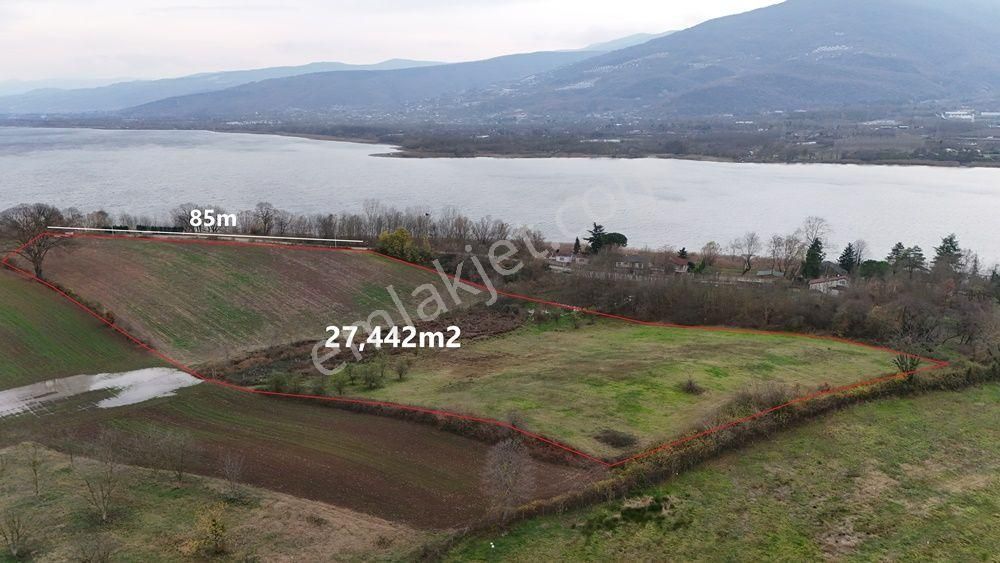 Kartepe Uzuntarla Satılık Tarla Kartepe Uzuntarla 27.442 M² Göle 100 Metre Satılık Tarla