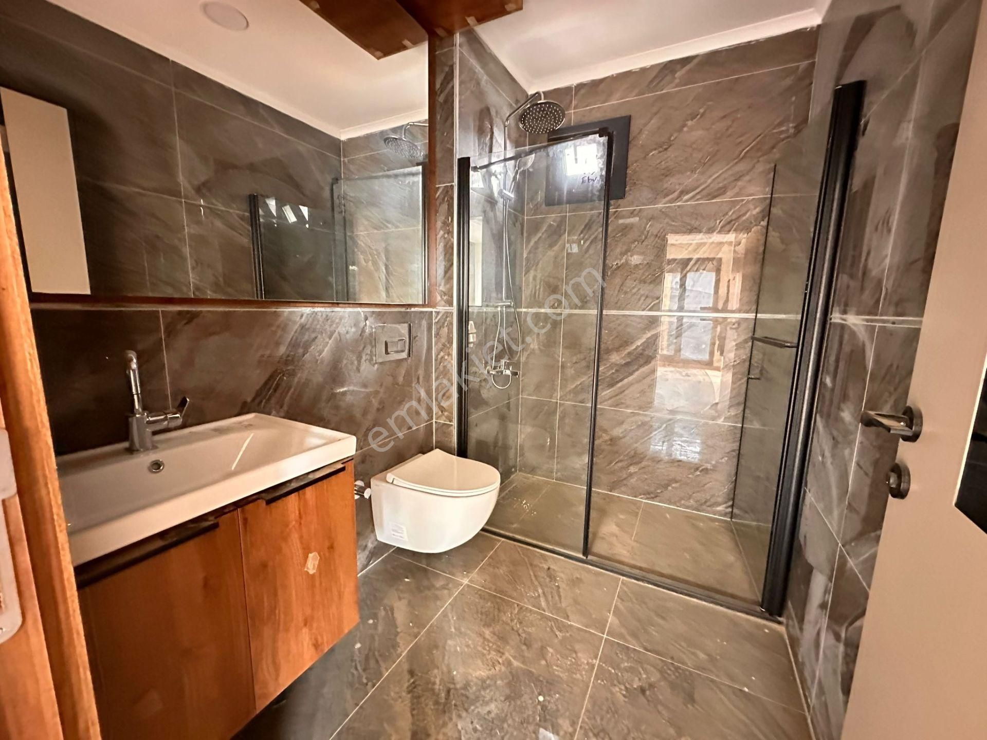 Güre Ağaçlı Yolda Havuzlu 3+1 Site İçerisinde Müstakil Satıılık Villa - Görsel 27