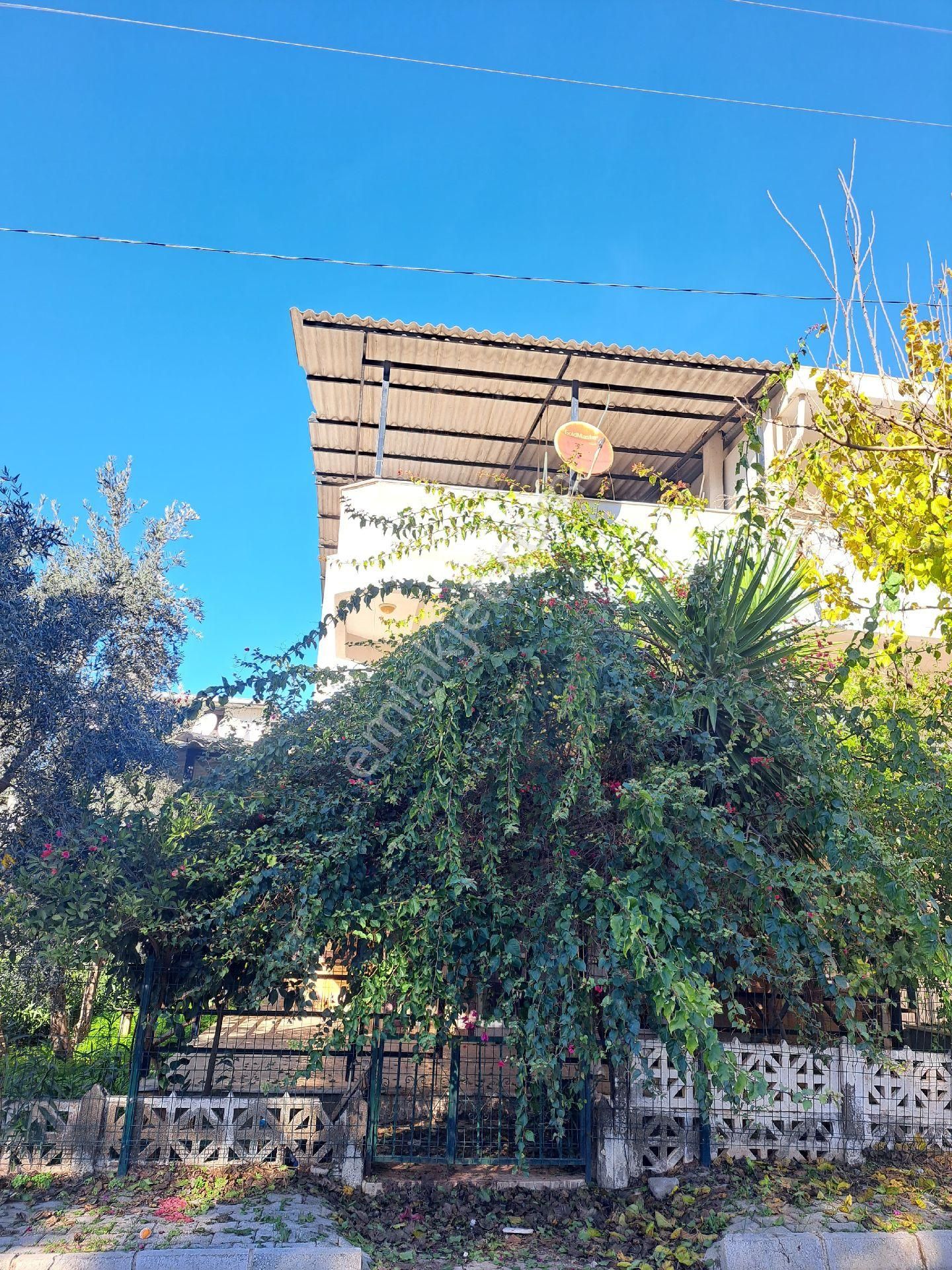 Didim Akbük'te Denize 300mt 3+1 Yazlık