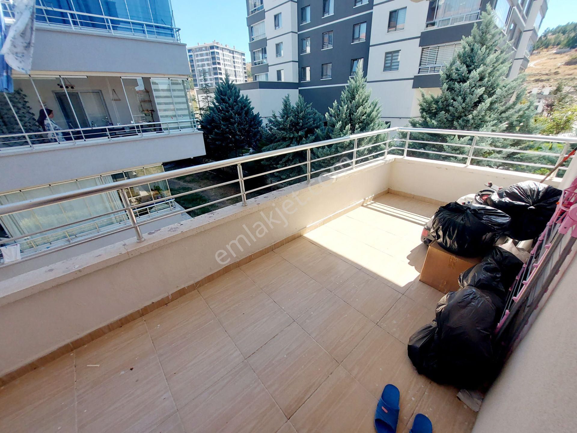 Sincan Yenikent Mustafa Kemal Mah.merkeze Yakın 3+1 Yapılı 1. Katta Satılık Daire - Görsel 17