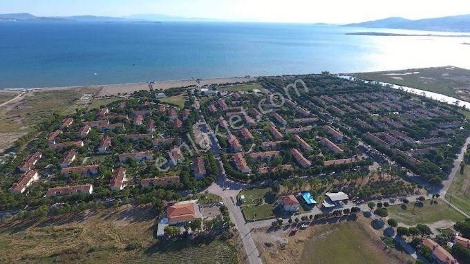 Dikili Çandarlı Satılık Villa İmarlı Dikili Güven Emlak'tan Çandarlı Tatil Köyü Sitesi İçerisinde Satılık İmarlı Arsa