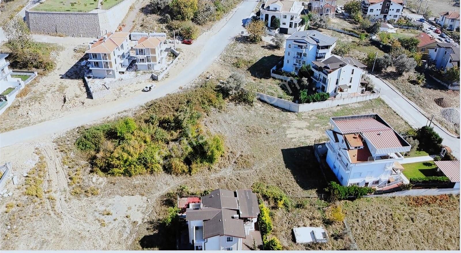 Derince Çınarlı Satılık Konut İmarlı Derince Çınarlı Mahallesinde 1667 M2 Villa İmarlı Arsa