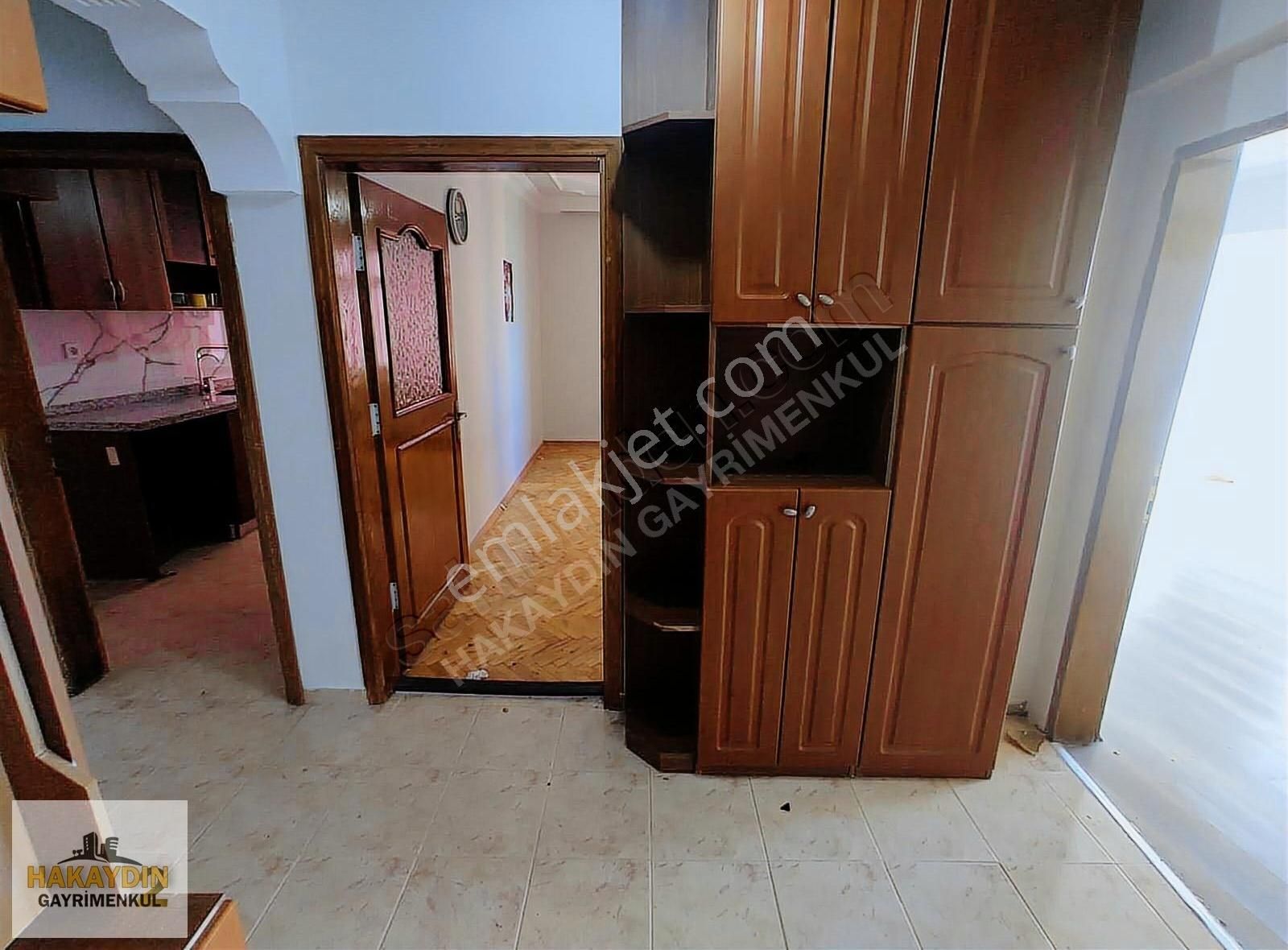 Sultangazi Zübeyde Hanım Kiralık Daire Hakaydın 2'den Sosyal Tesislere Yakın 2+1 90m² Kiralık 2.kat