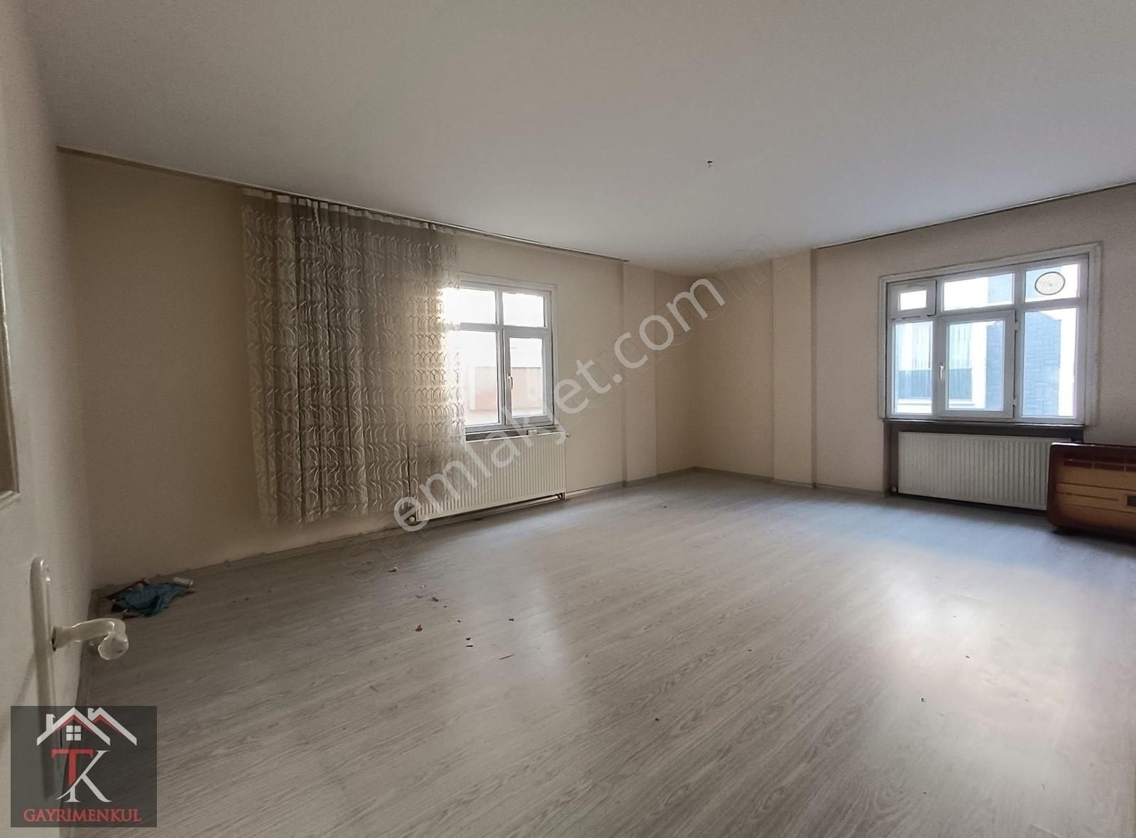 Bahçelievler Zafer Kiralık Daire Tk'dan Yenibosna'da Kiralık 2+1 100 M2 Daire