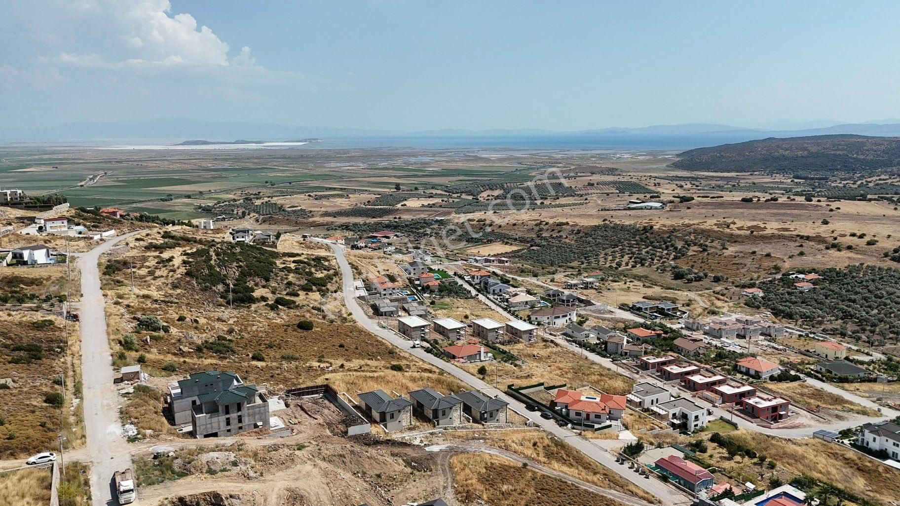 Foça Yenibağarası Satılık Villa İmarlı Eski Foça Foçaköy De Satılık 3 Villalık Deniz Manzaralı Arsa