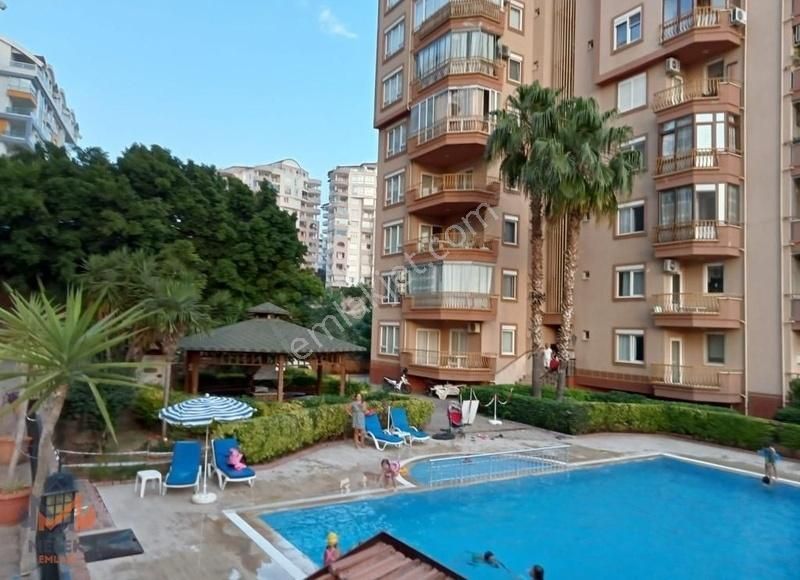 Alanya Tosmur Satılık Daire Tosmurda Site İçerisinde 2+1 Eşyalı 11o M2 Daire