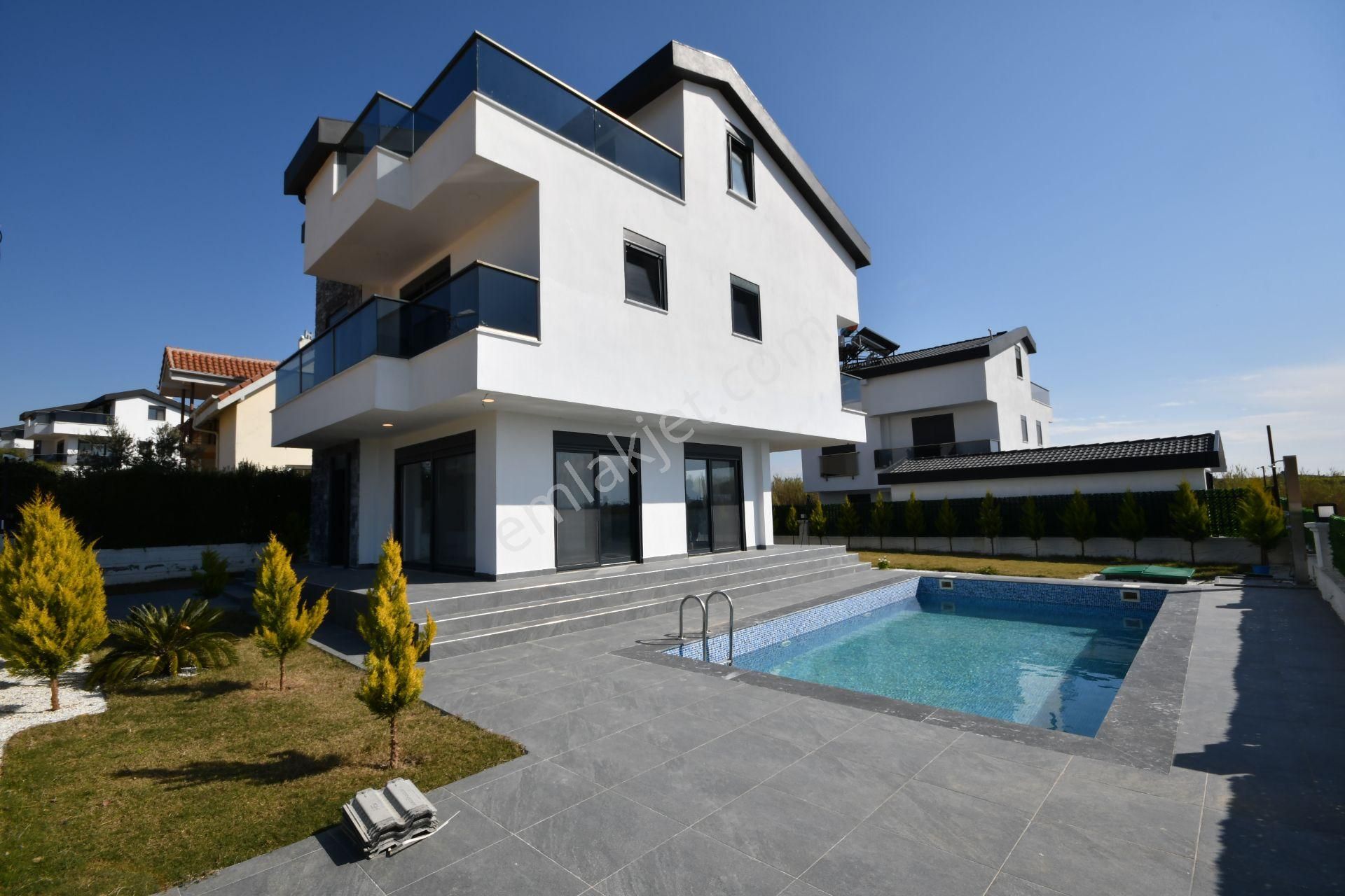 Manavgat Ilıca Satılık Villa Manavgat Ilıca’da Satılık 4+1 Sıfır Havuzlu Müstakil Villa!