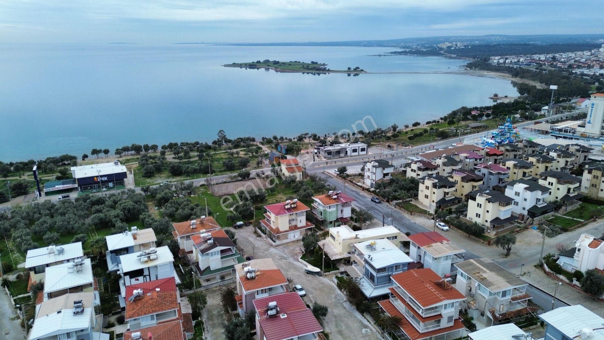 Didim Akbük Satılık Villa Remax Zümrüt'ten Plaja 250 Metre Mesafeli Tam Müstakil Villa