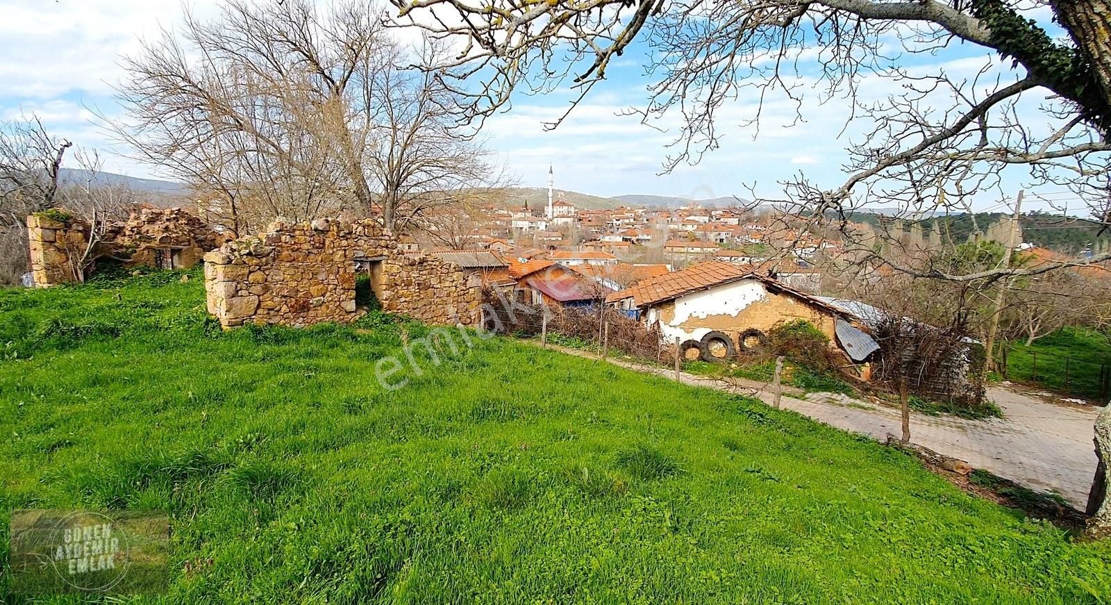 Balya Doğanlar Satılık Konut İmarlı Ormanların İçinde Köye Hakim Konumda İmarlı 2 Arsa