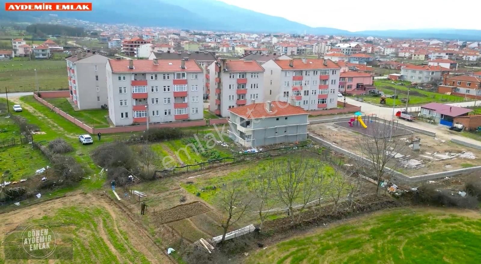 Yenice Kışlalar Satılık Konut İmarlı Yenice'de 6 Adet 2+1 Dairelik 3 Kat İmarlı 325 M² Villa Arsası