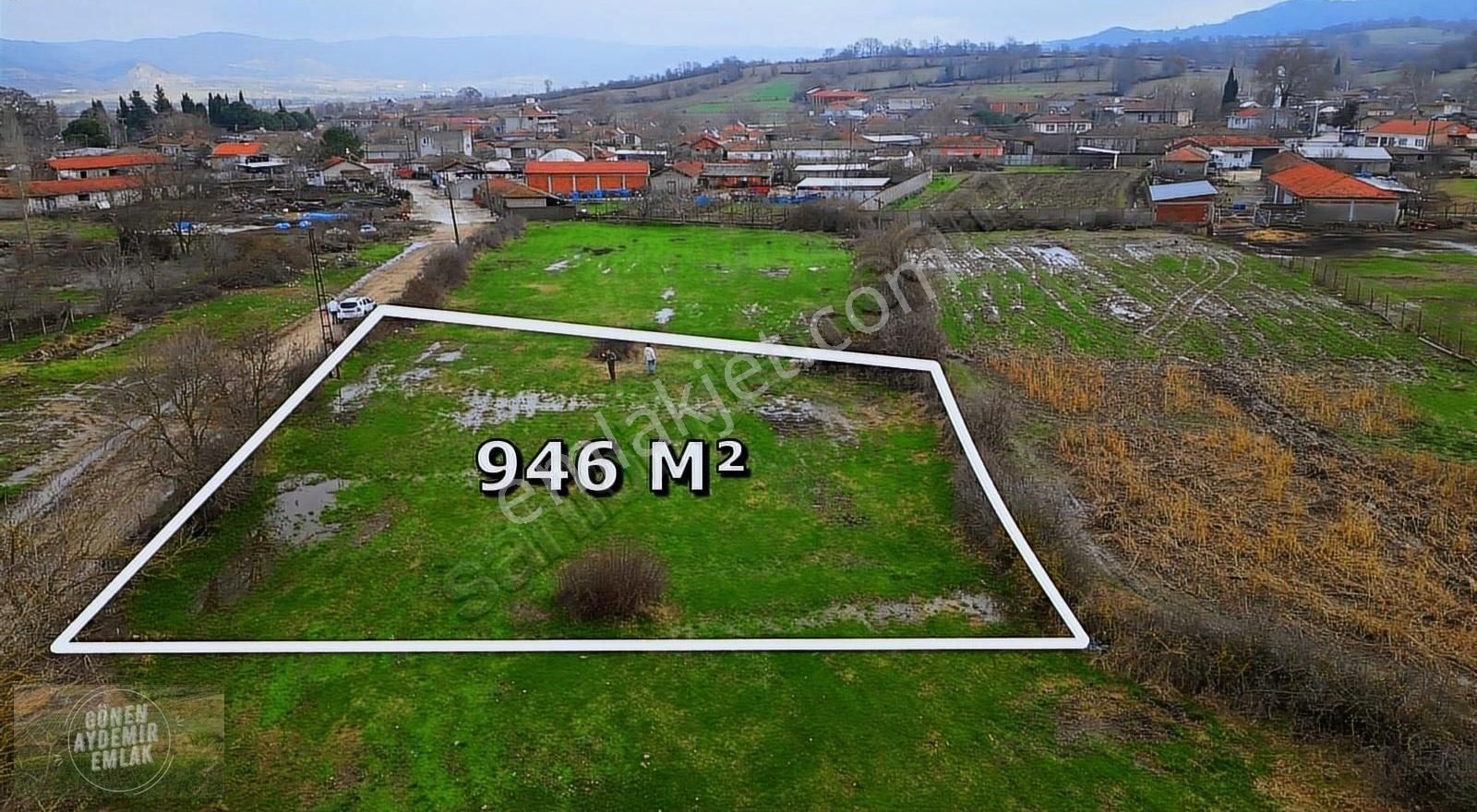 Gönen Keçeler Satılık Konut İmarlı Gönen'e 3 Km Mesafede 946 M² %80 İmarlı Arsa