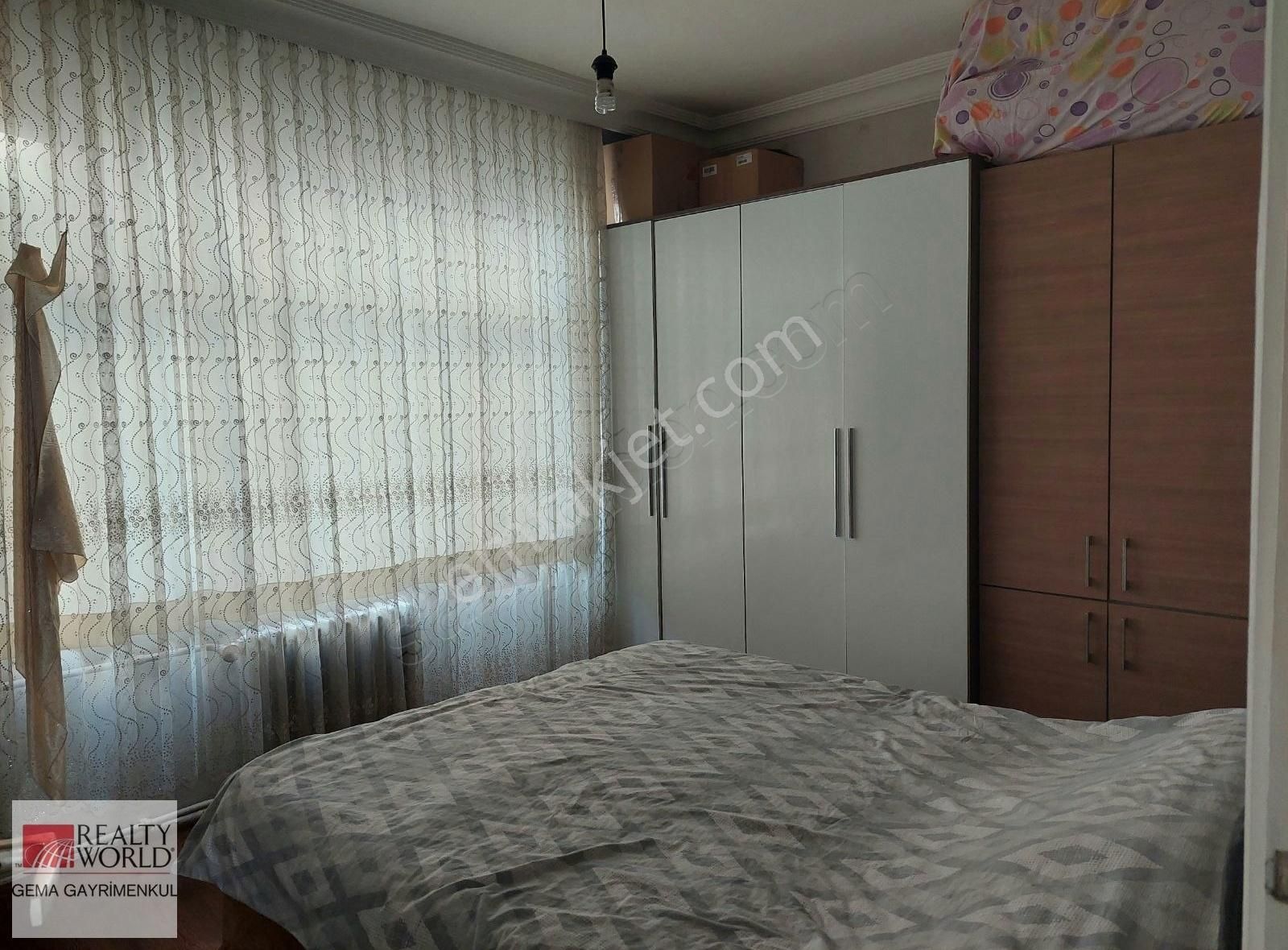 İzmit Zabıtan Satılık Daire İzmit Merkeze Yakın.3+1 Arakat 130 M2 Satılık Daire