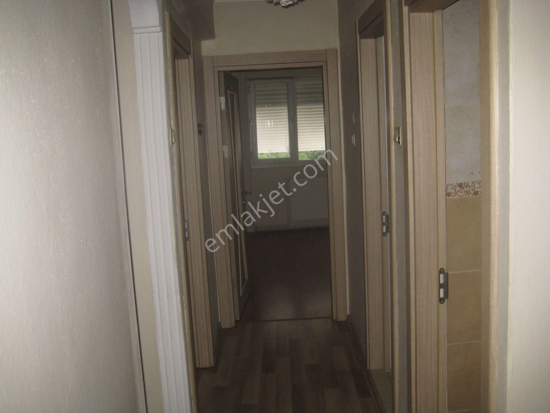 Menemen Kasımpaşa Kiralık Daire Menemen Çarşıda Kasımpaşa'da Doğalgazlı Kiralık 2+1 Daire...