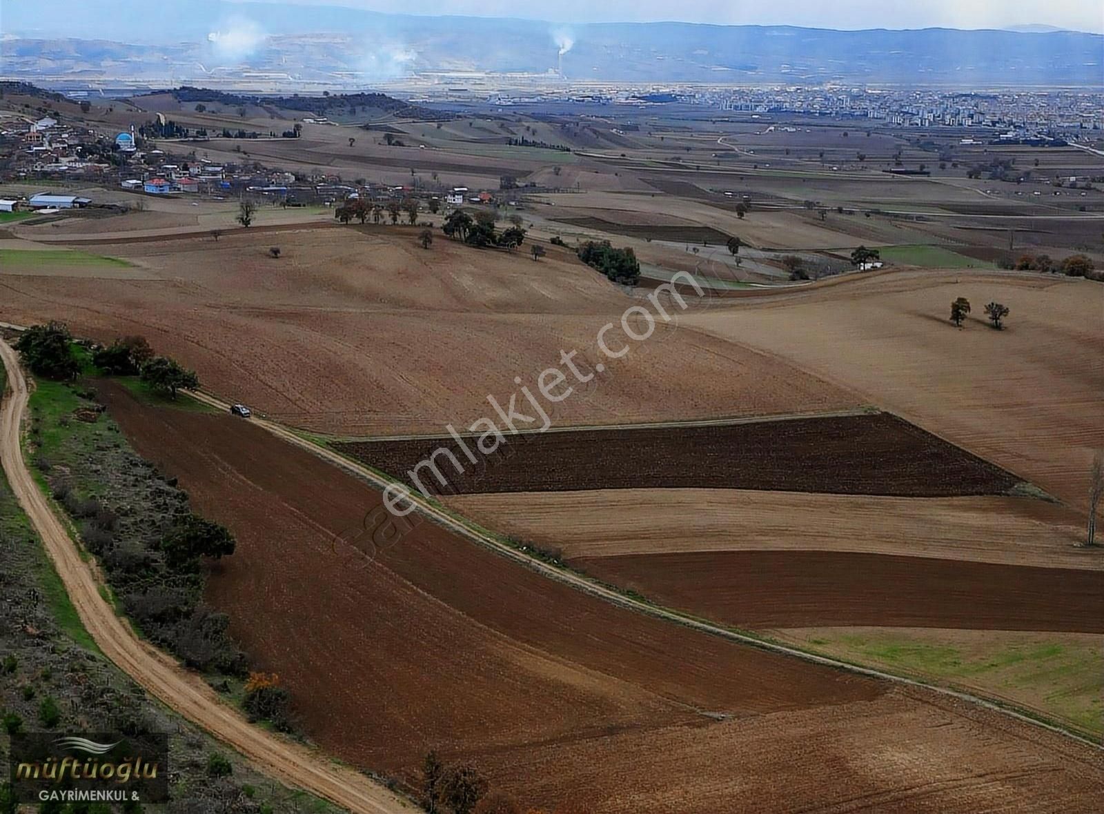 Yenişehir Alaylı Satılık Tarla Bursa Yenişehir Alaylı Mahallesi'nde Satılık Tarla