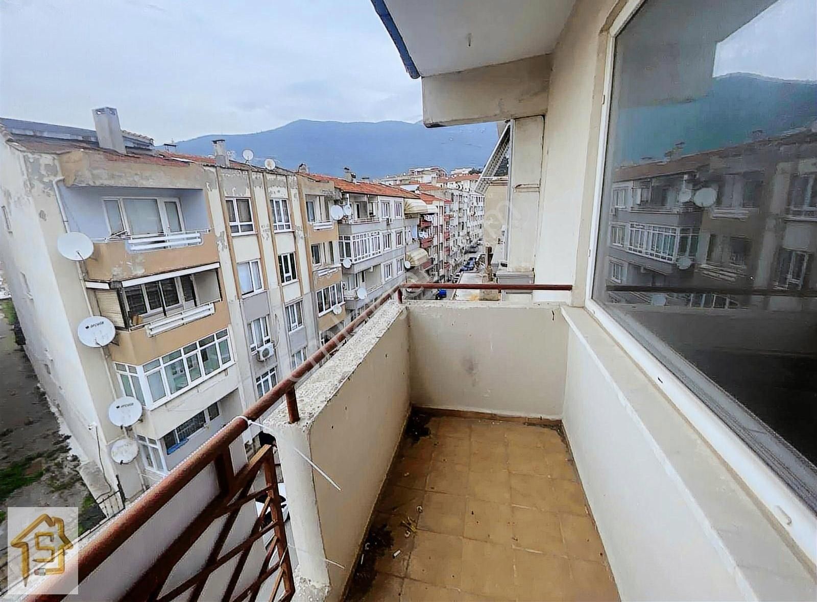 Gemlik Osmaniye Satılık Daire Soylu'dan Lise Caddesi 3+1 Kombili Çift Cephe Manzaralı Daire