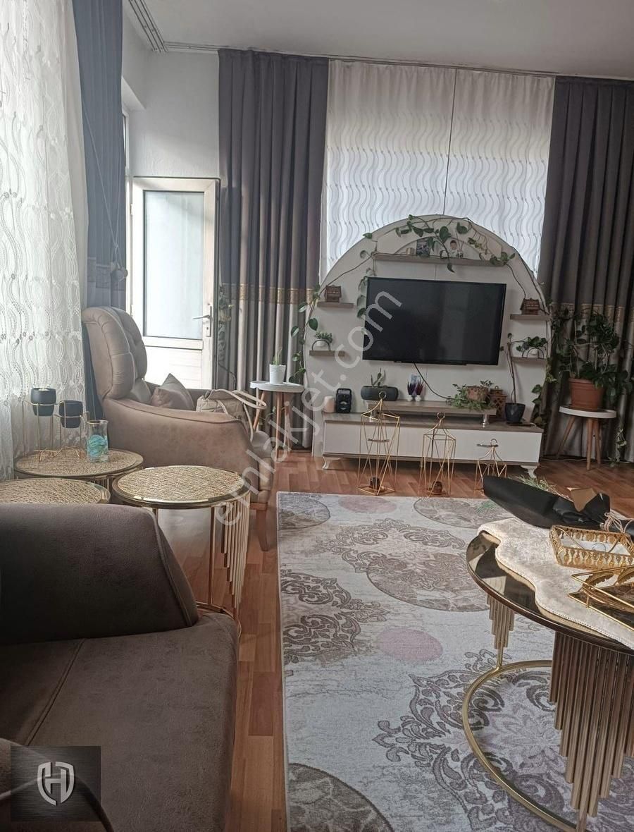 Selçuklu İhsaniye Satılık Daire İhsaniye Mahallesinde Satılık 3+1 Bakımlı Daire