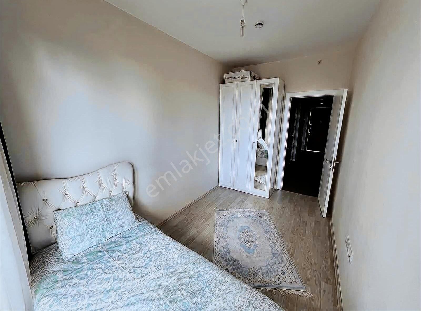 Bahçeşehir Kozapark'ta 2+1 Siteye Cephe Satılık Daire - Görsel 3