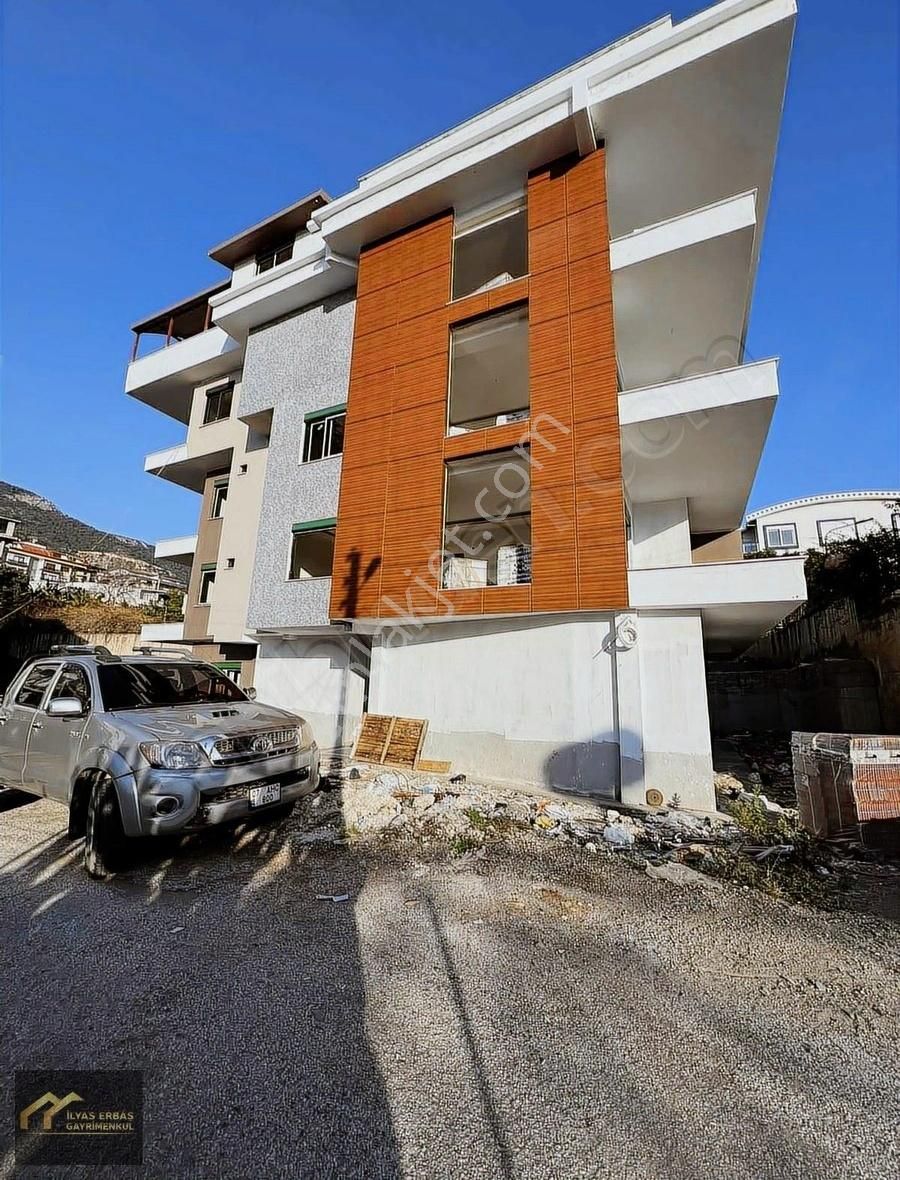 Alanya Büyükhasbahçe Satılık Daire Büyükhasbahçe De Deniz Manzaralı Satilik 5+1 Dupleks Daire