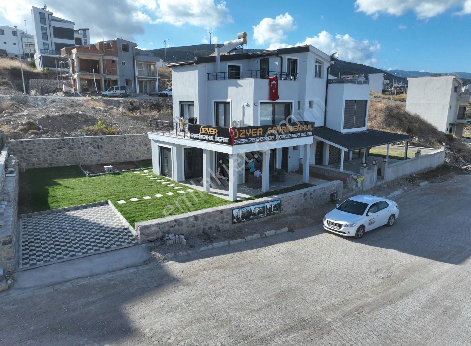 Karaburun Mordoğan Satılık Villa İmarlı Mordogan Kamukentte Denize Yakın 2.5 Kat Imarlı Arsa