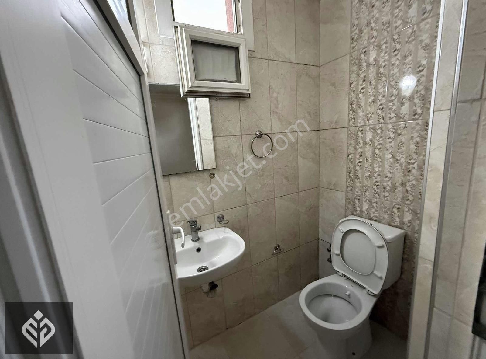 Menteşe Kötekli Kiralık Daire Kötekli C Kapıda 1+1 Yarı Bodrum Daire