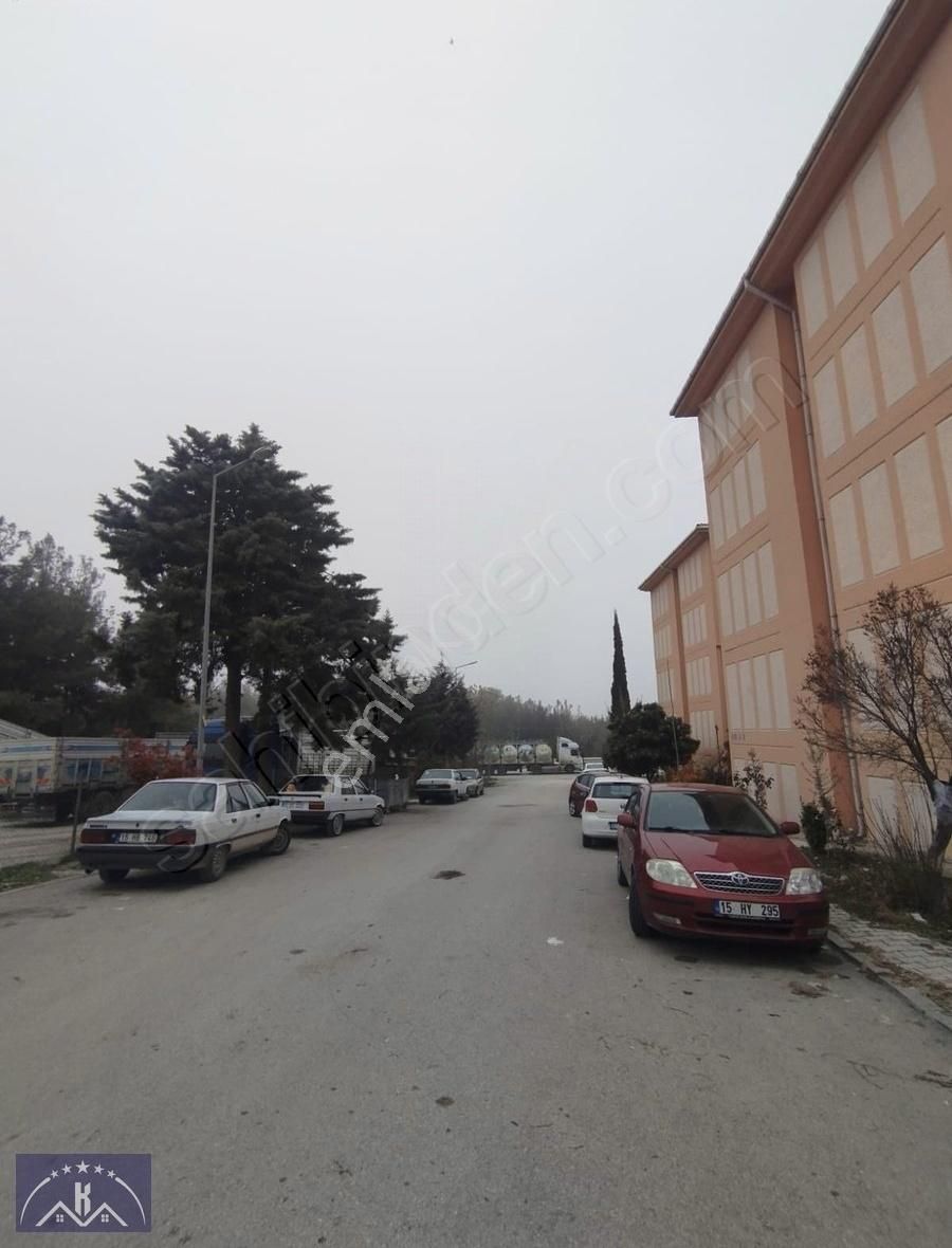 Burdur Merkez Atatürk Satılık Daire Burdur Atatürk Mah Göl Toki Evleri 2+1 90m2 Arakat Satılık Daire