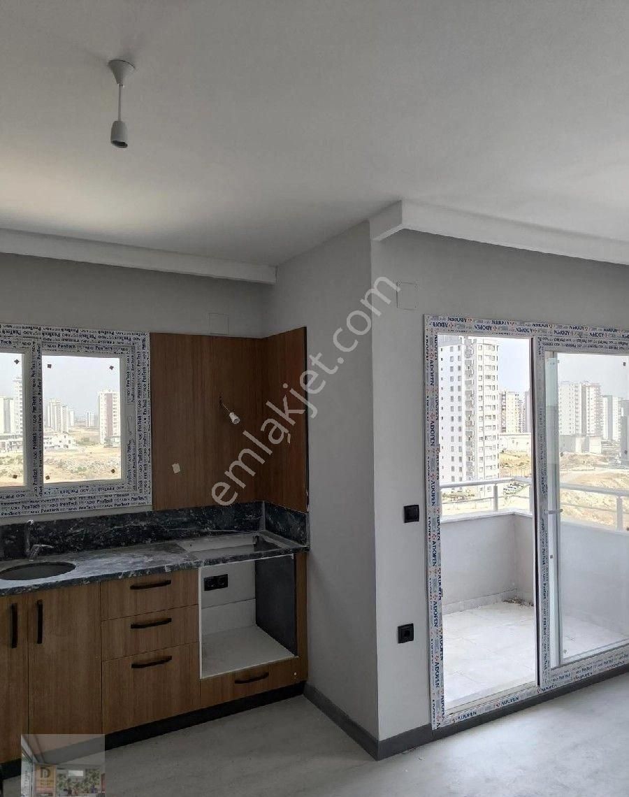 Sarıçam Çarkıpare Satılık Daire Yerdeleden Apt 2+1