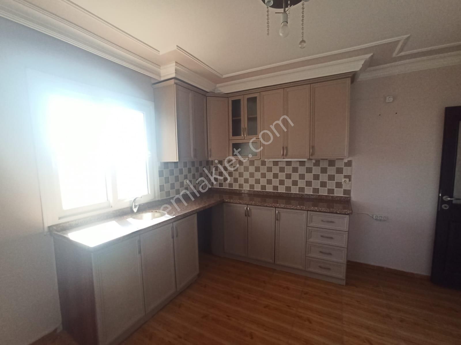 Seyhan Gürselpaşa Kiralık Daire İz'den Gürselpaşa'da 3+1 Güvenlikli 3+1 Gürselpaşa'da