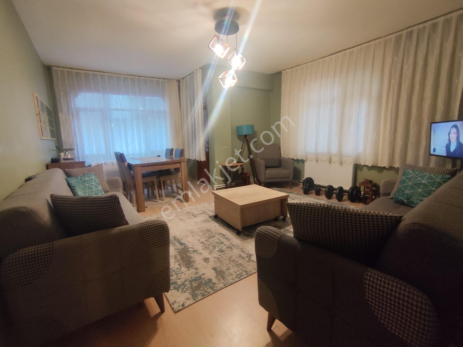 Zeytinburnu Nuripaşa Satılık Daire Zeytinburnu Nuripaşa Hatboyunda 3+1 125m² Bakımlı Krediye Uygun Satılık Daire Osmanlı Emlak