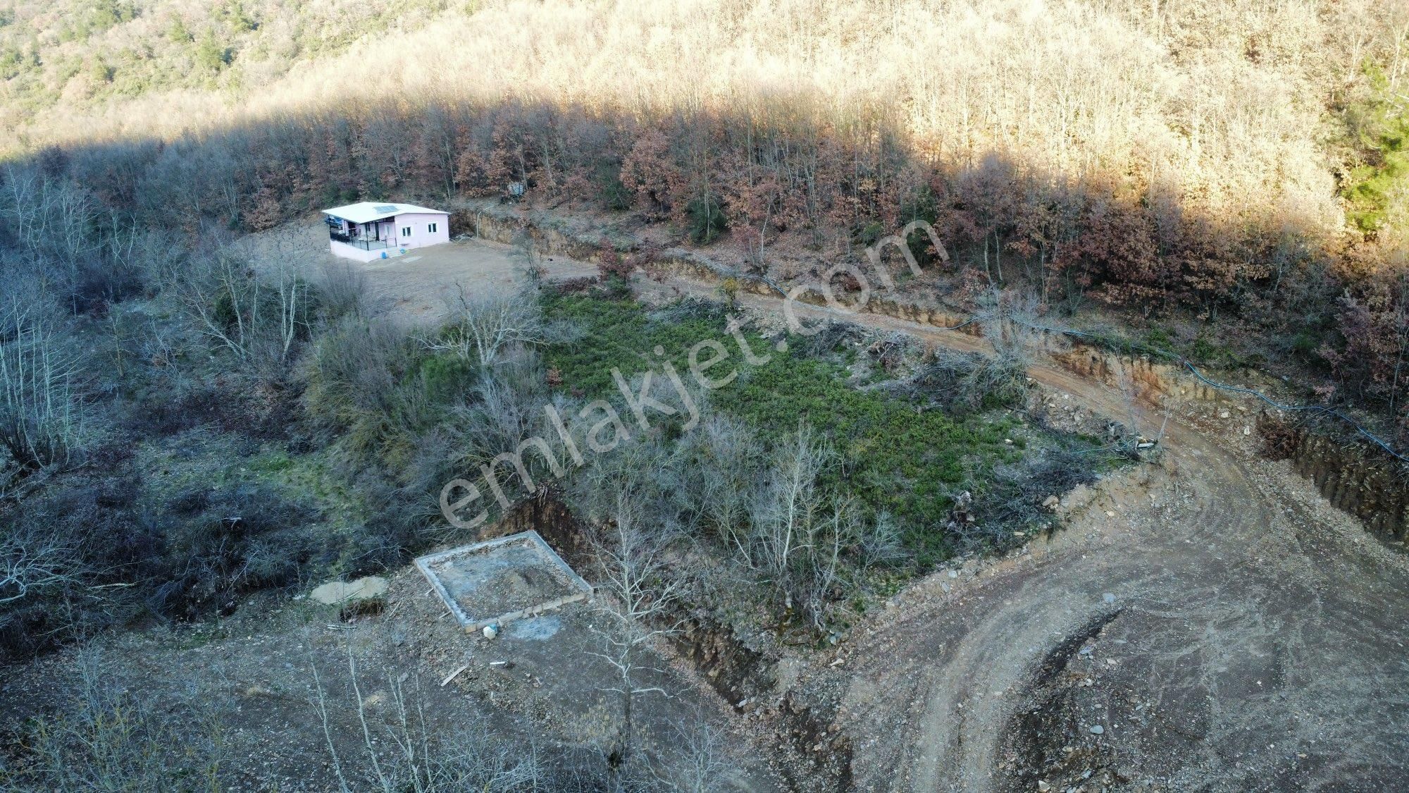 Turgutlu Dağyeniköy Satılık Tarla Manisa Turgutlu Dağyeniköy Hobi Bahçesi Arsası