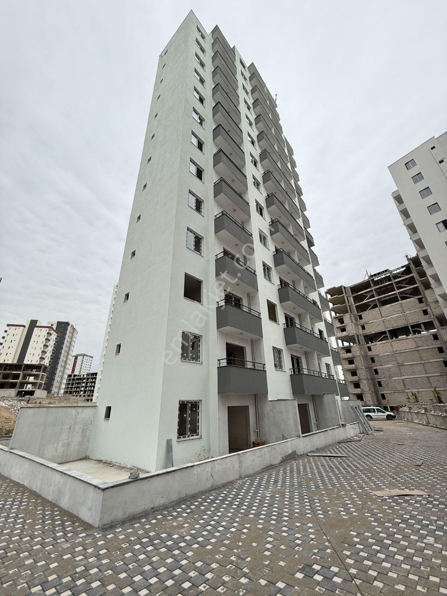 Sarıçam Gültepe Satılık Daire Sarıçam Gültepe’de 1+1 37 M2 Köşe Hasarsız Satılık Daire