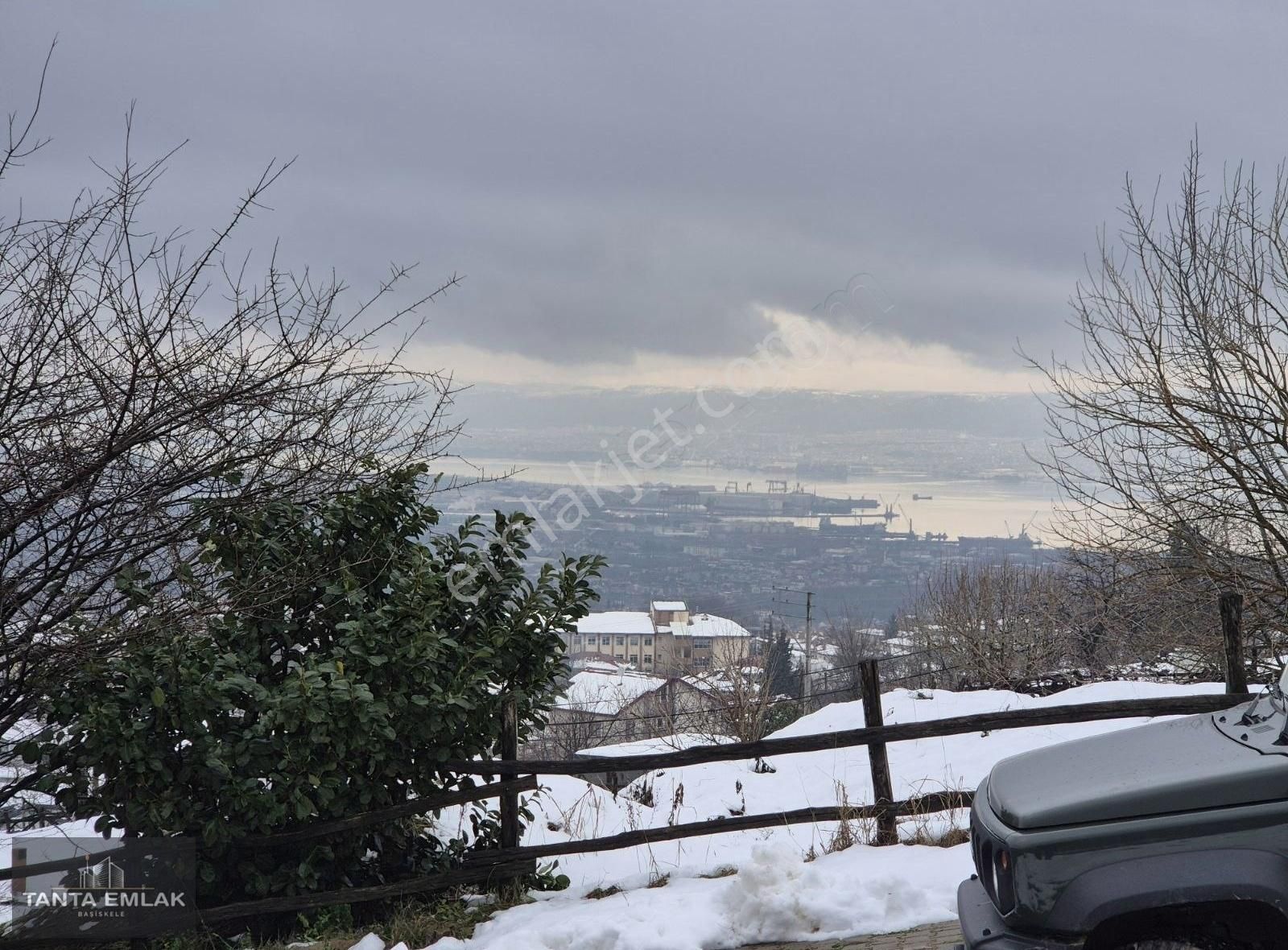 Başiskele Yeşilkent Satılık Villa İmarlı Tanta Emlak Tan Başiskele Yeşilkent' Te 900 M2 Villalık Arsa