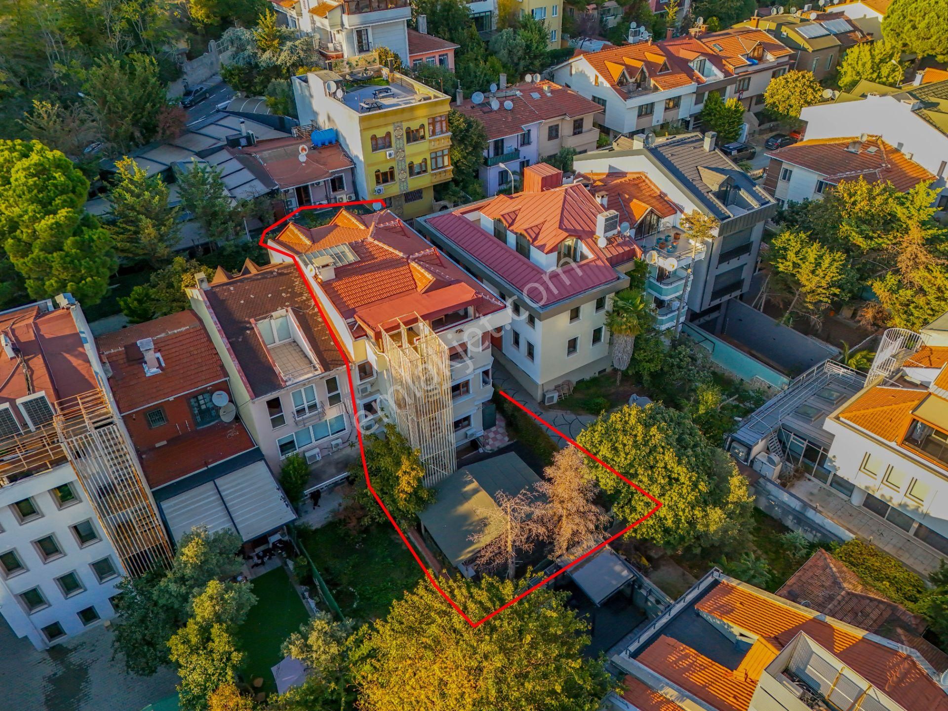 Kadıköy Koşuyolu Satılık Daire Koşuyolu Genç Binada Satılık 2 Ayrı Girişli 6+2 Dubleks Daire