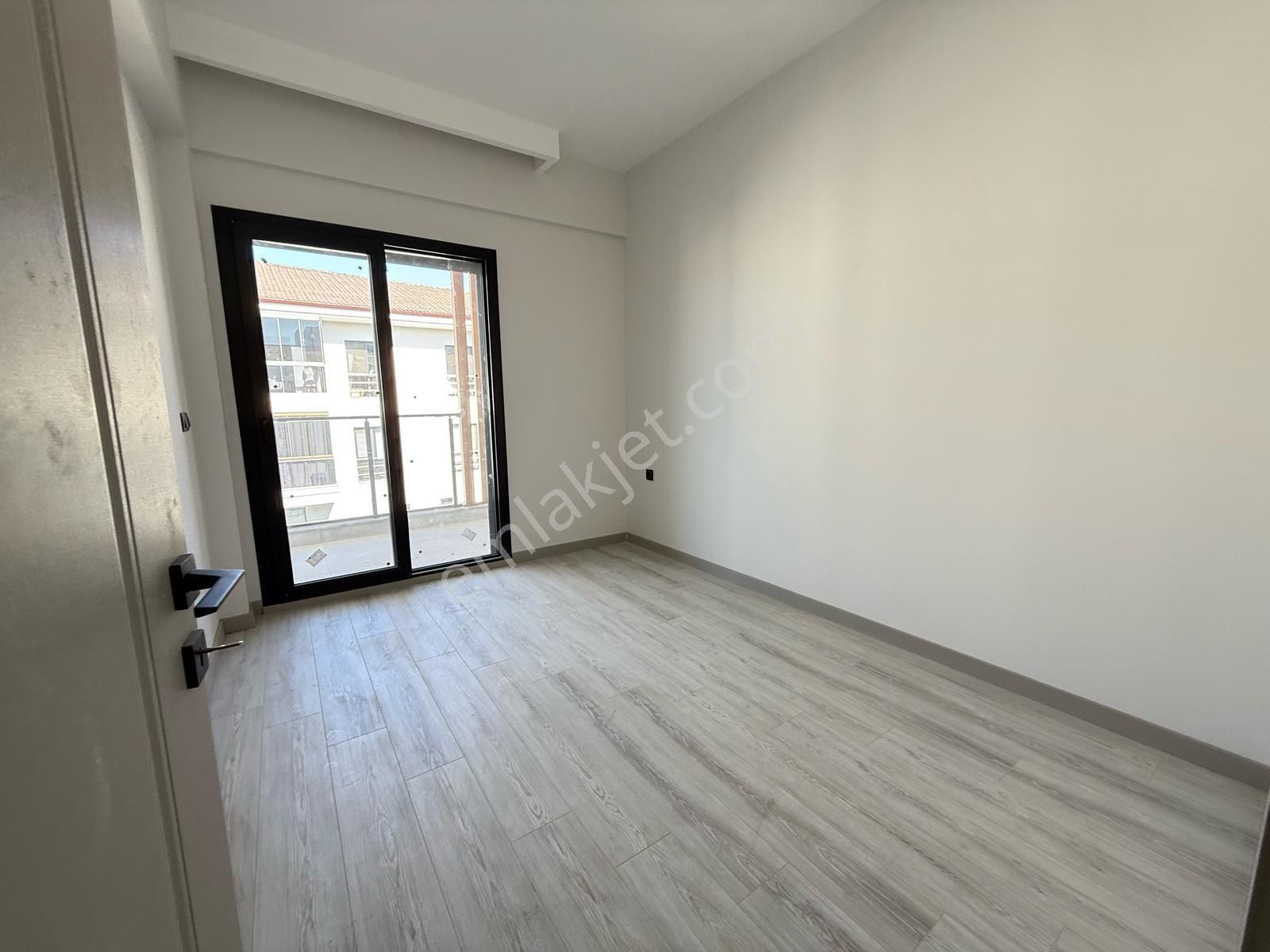 Merkezi Konum-7/24 Guvenlık-acık/kapalı Havuz-otopark-hamam-sauna-yerden Isıtma-yeni-lüx-2+1 - Görsel 32